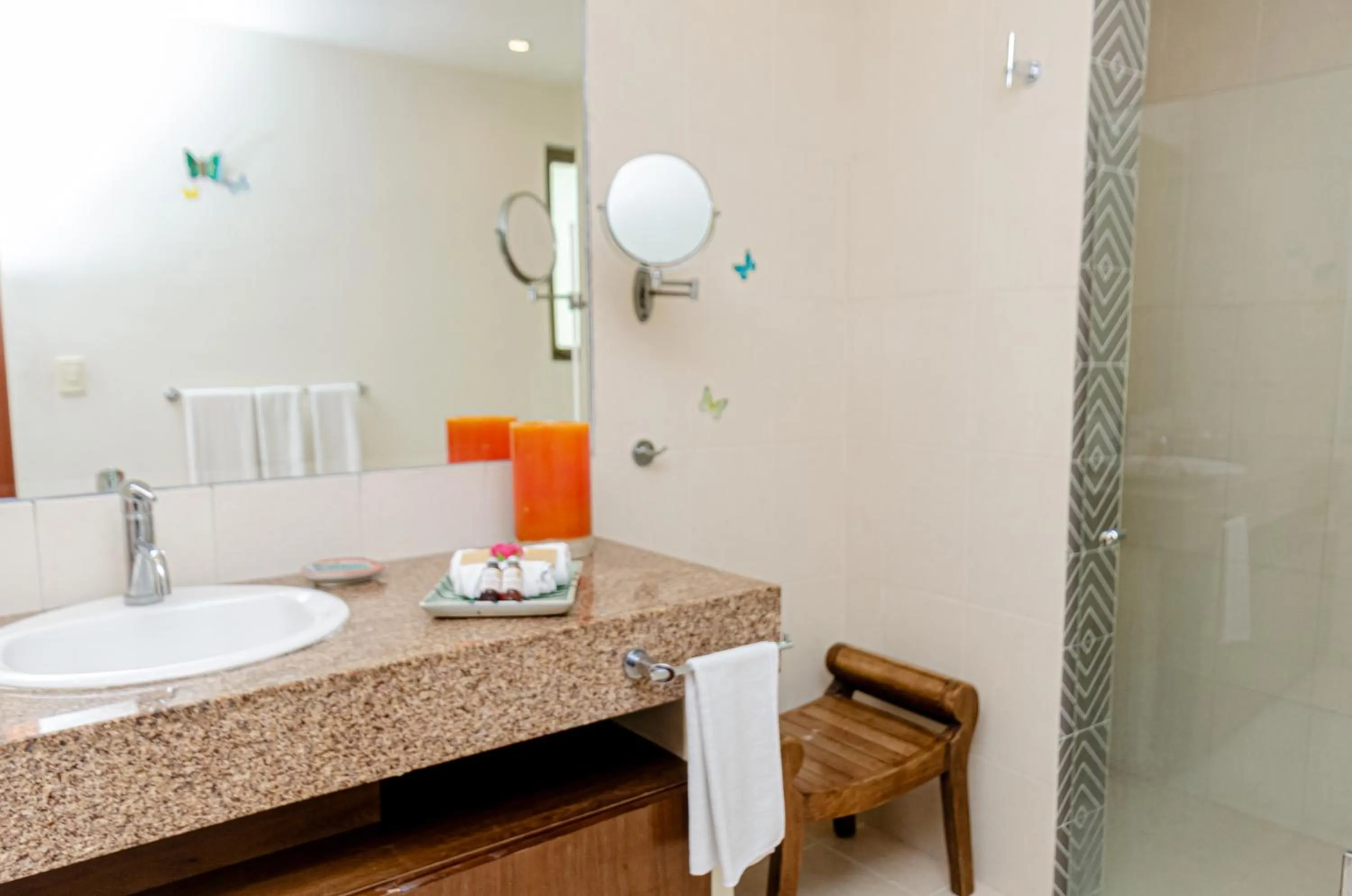 Shower in Riviera Maya Suites