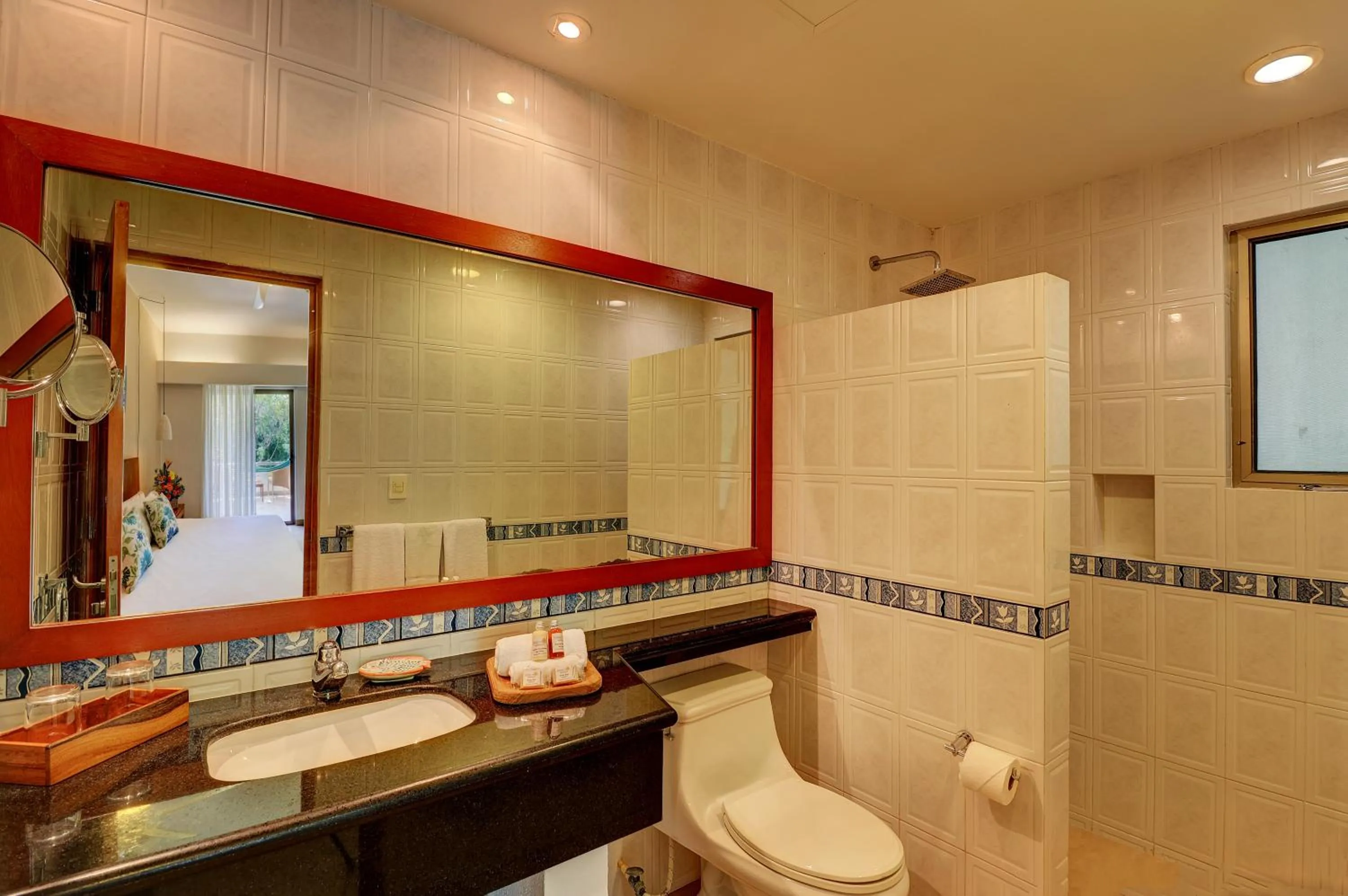 Shower in Riviera Maya Suites