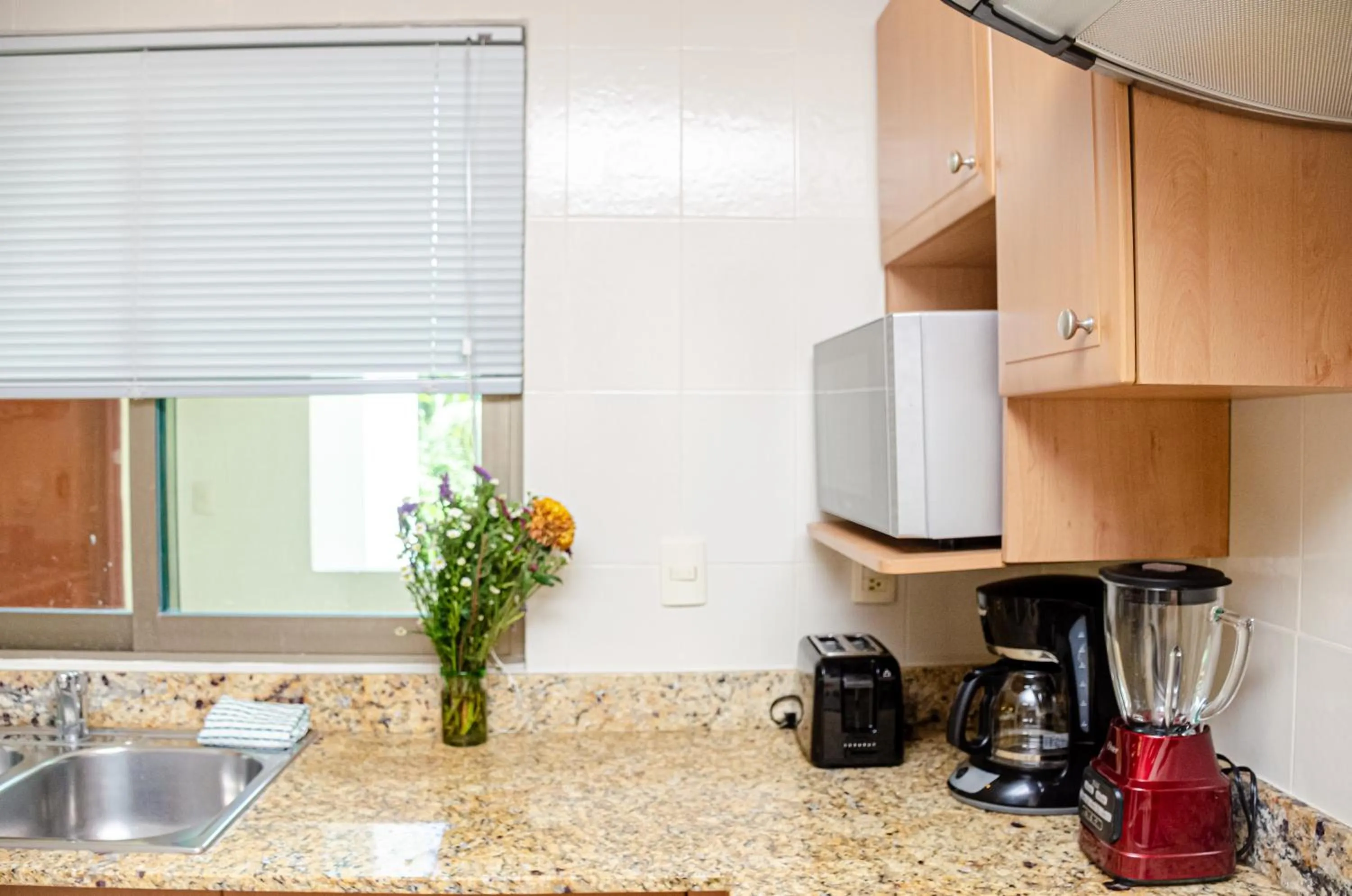 Coffee/tea facilities in Riviera Maya Suites