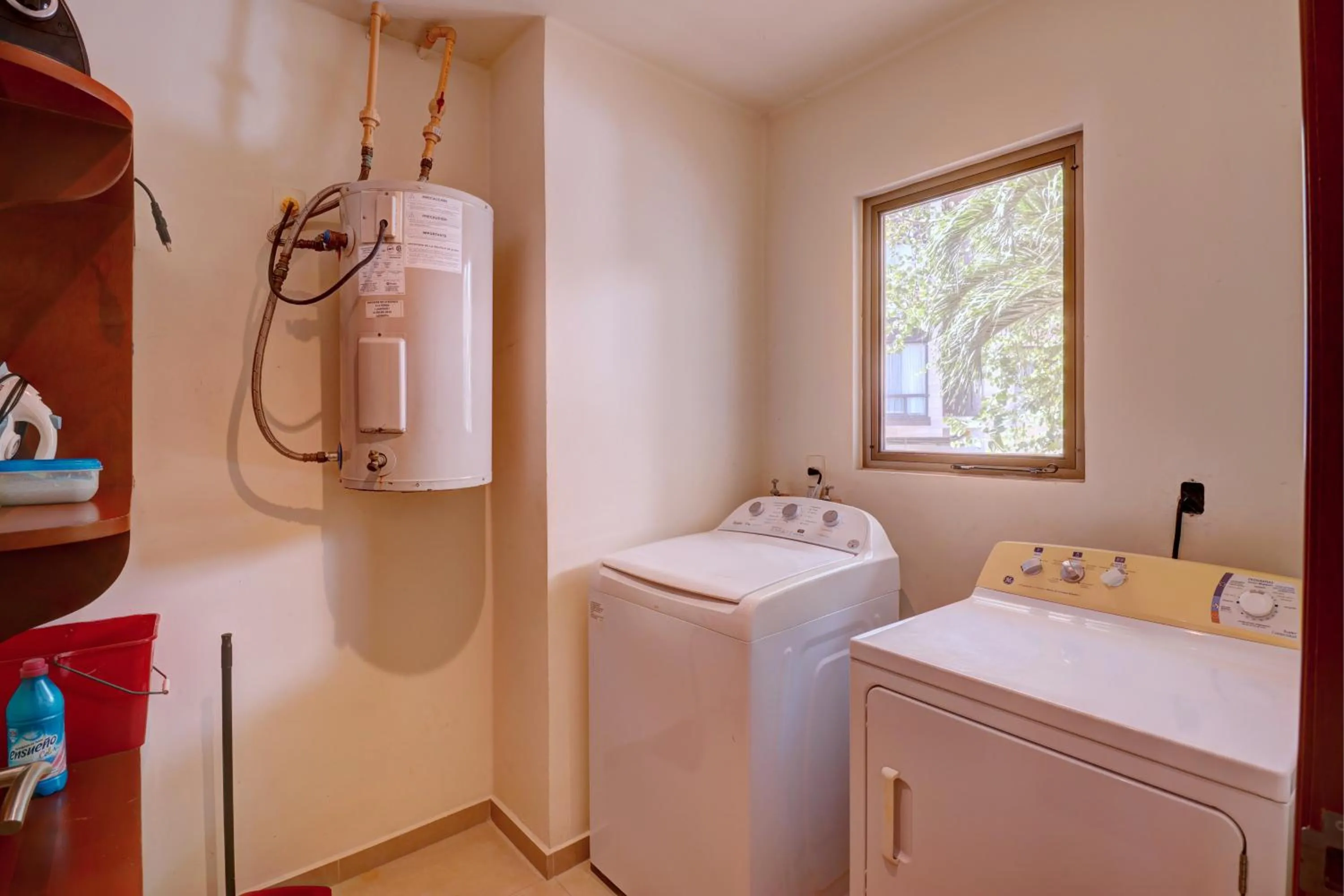 laundry, Bed in Riviera Maya Suites