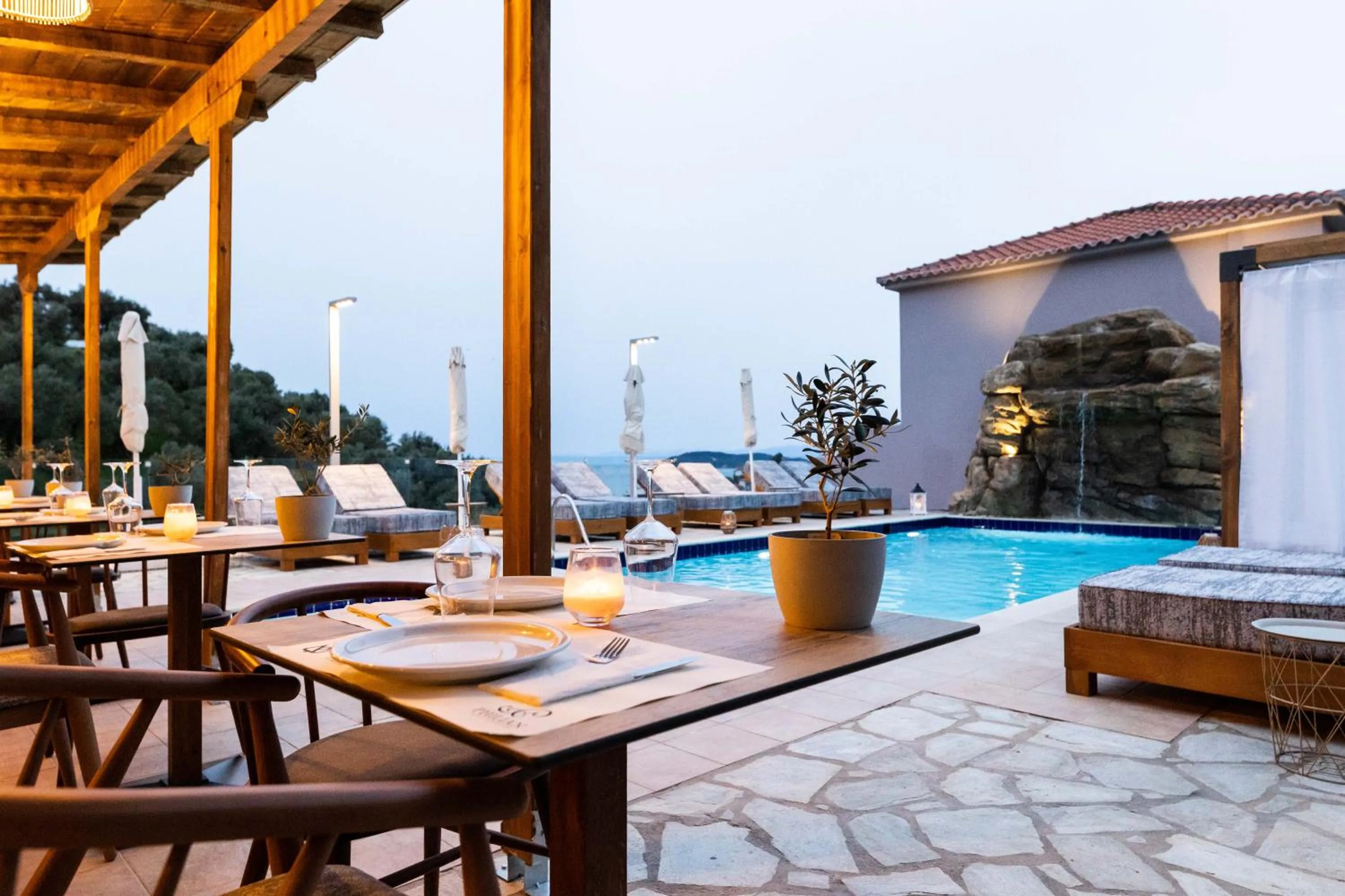 Restaurant/places to eat in Skiathos Avaton Suites & Villas, Philian Hotels and Resorts