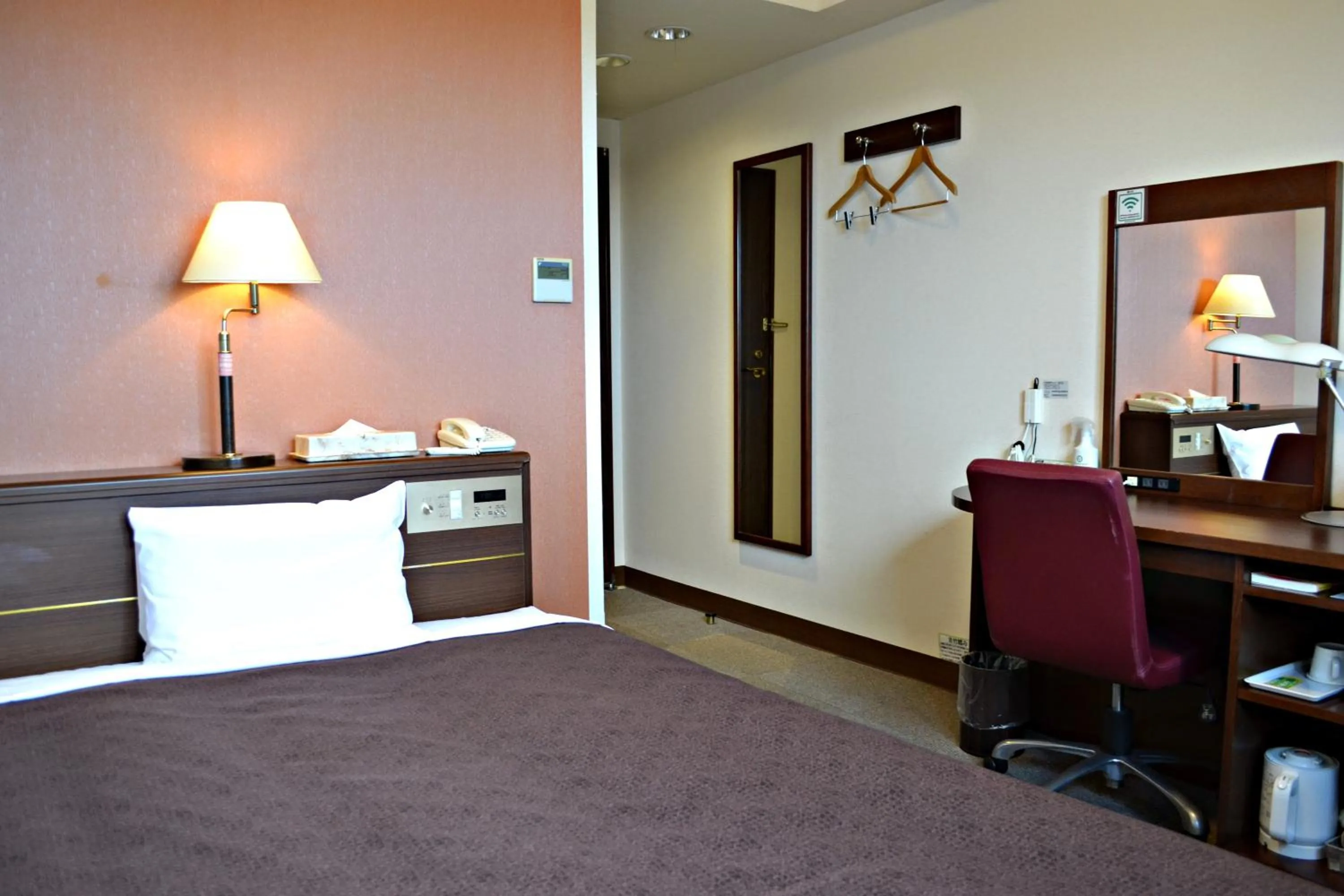 Photo of the whole room, Bed in Imari Grand Hotel