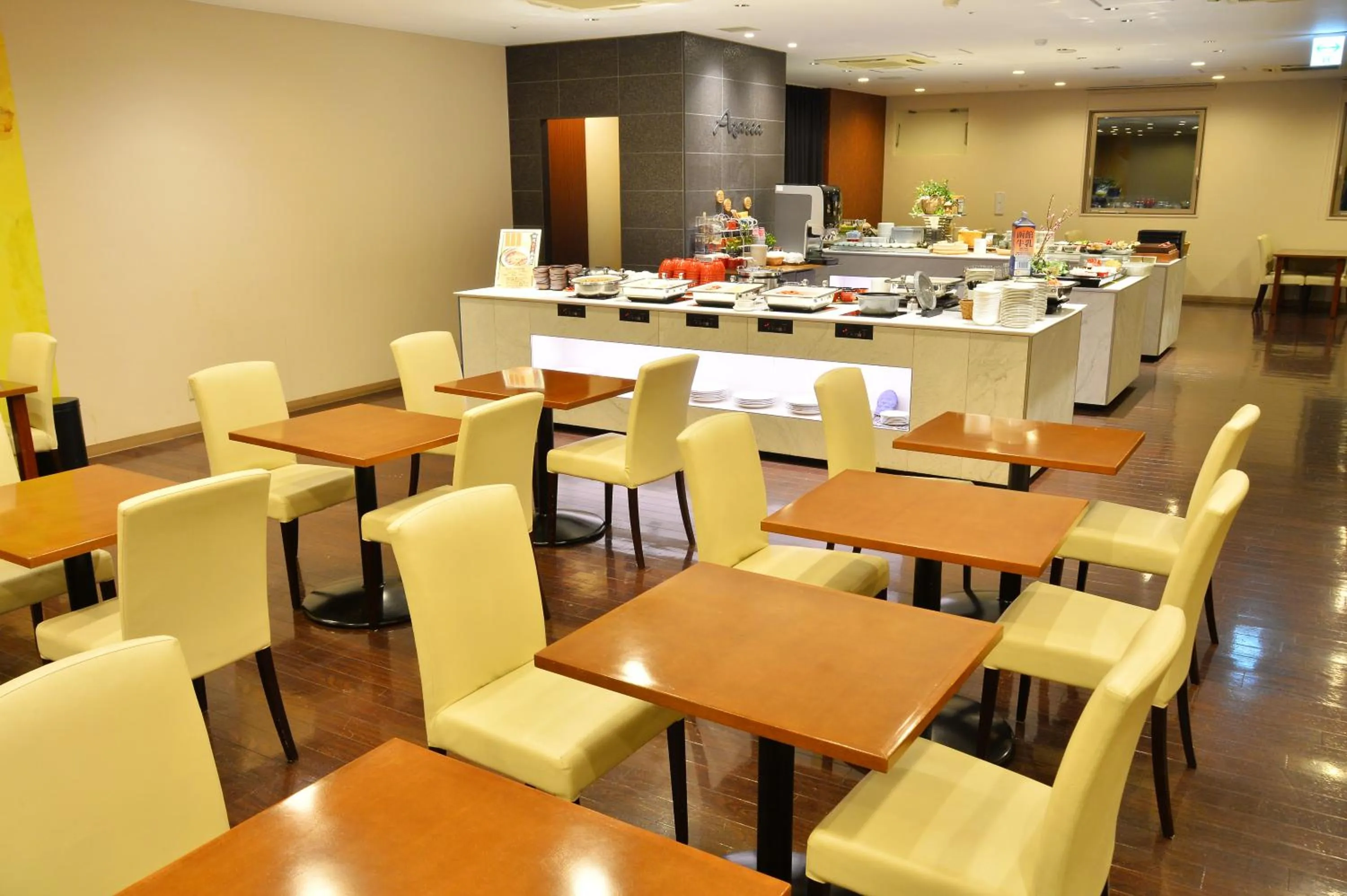 Restaurant/places to eat in HOTEL MYSTAYS Hakodate Goryokaku