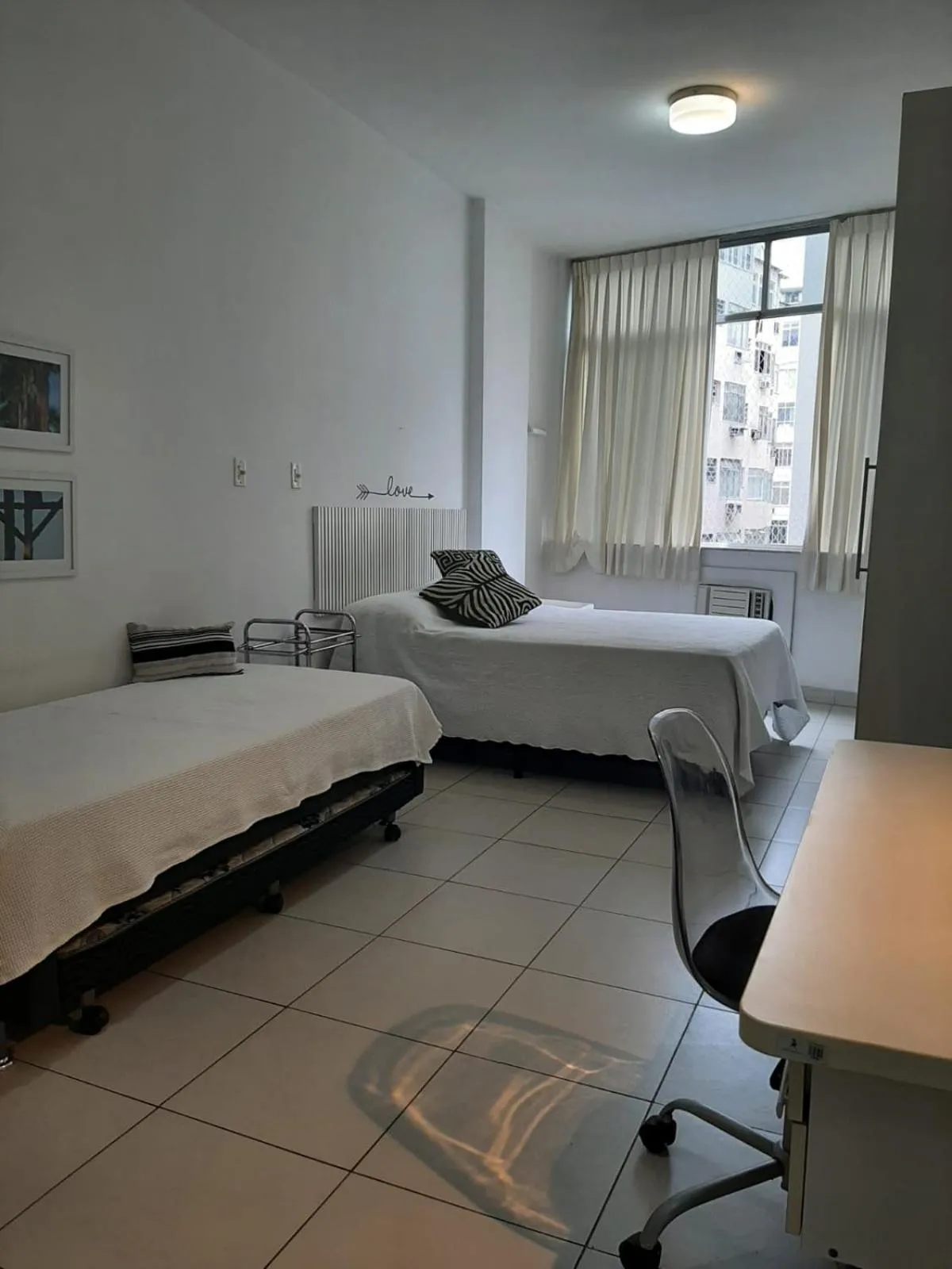 Posto 5- AP 804-Copacabana quadra da praia