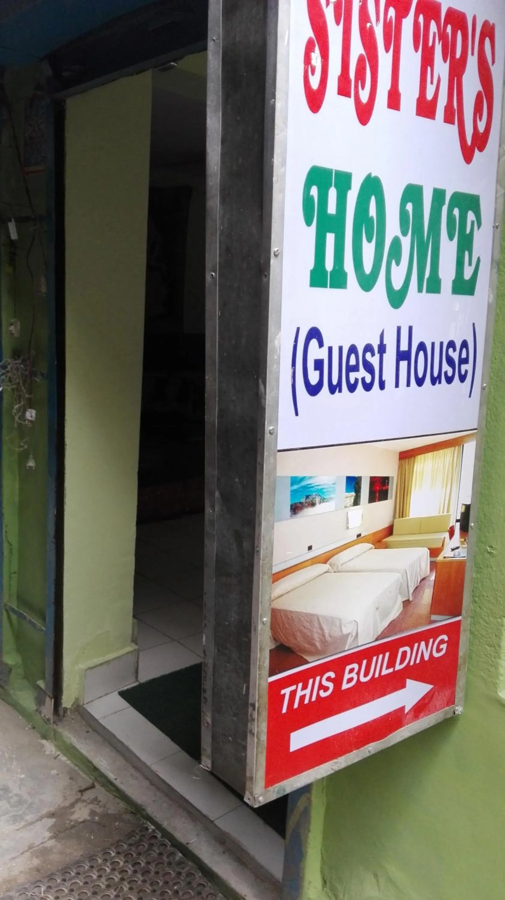 Hotel Sisters Home