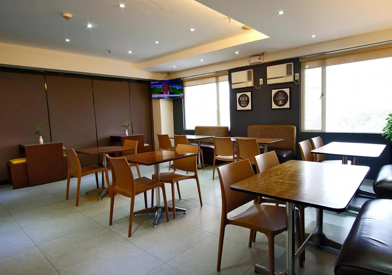 Restaurant/places to eat in Fersal Hotel Kalayaan, Quezon City