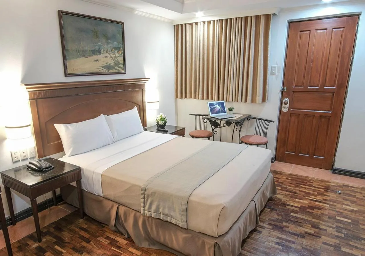 Bed in Fersal Hotel - P. Tuazon Cubao