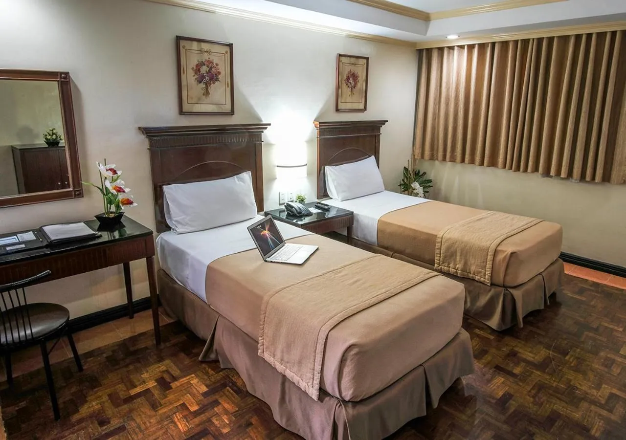 Bed in Fersal Hotel - P. Tuazon Cubao