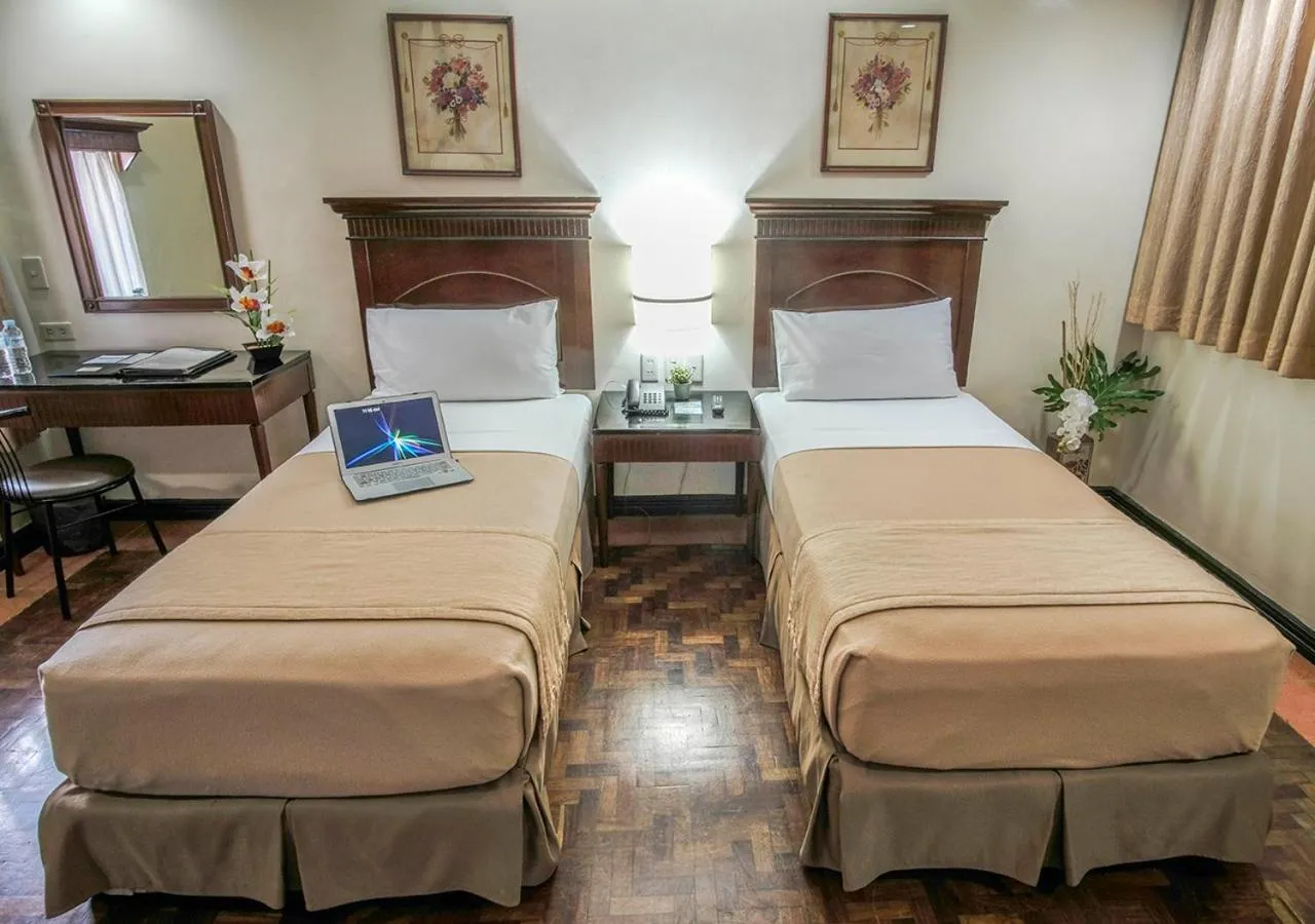 Bed in Fersal Hotel - P. Tuazon Cubao