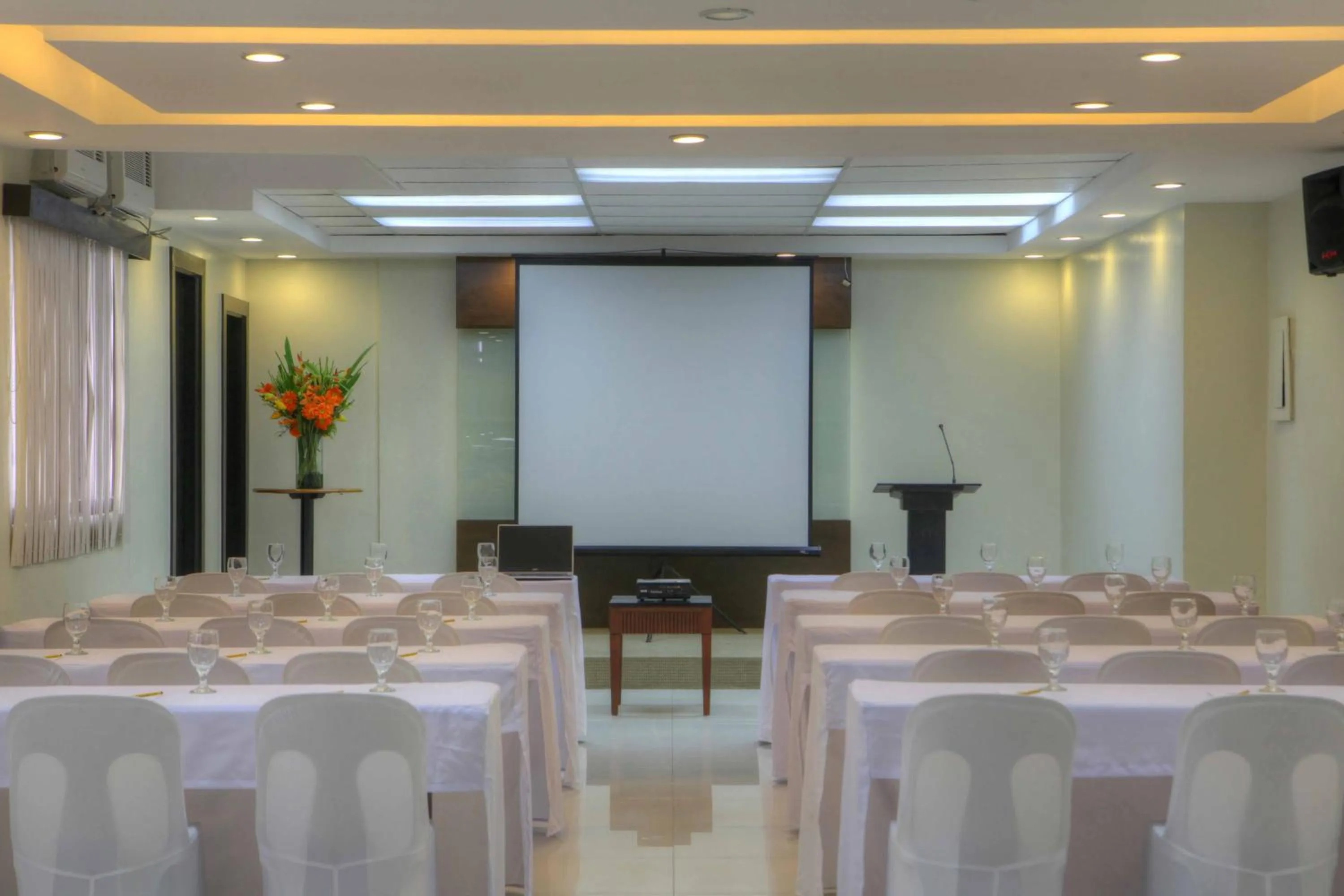 Meeting/conference room in Fersal Hotel - P. Tuazon Cubao