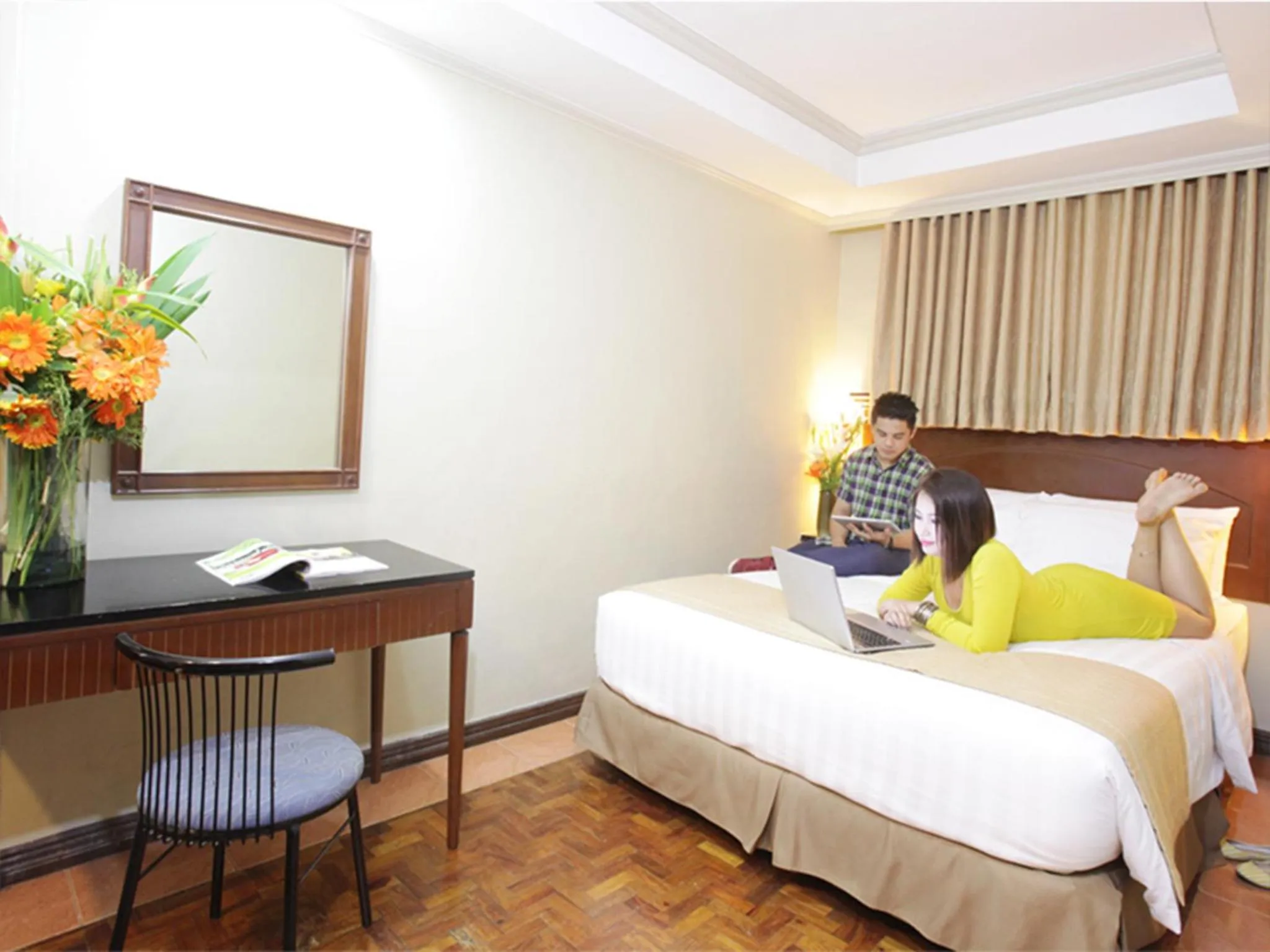 Guests, Bed in Fersal Hotel - P. Tuazon Cubao