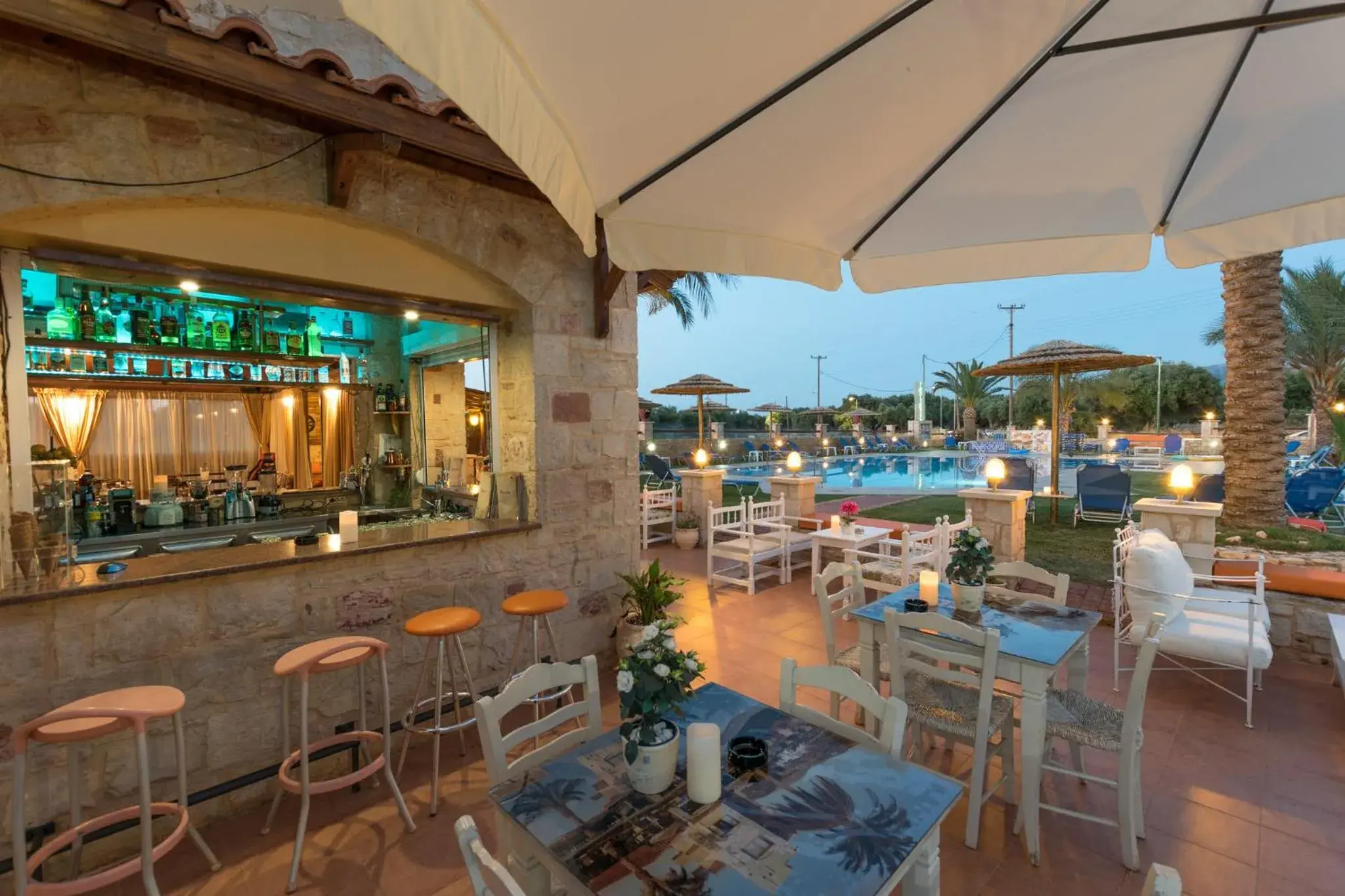 Restaurant/places to eat in Danelis Studios & Apartments Restaurant/places to eat in Danelis Studios & Apartments