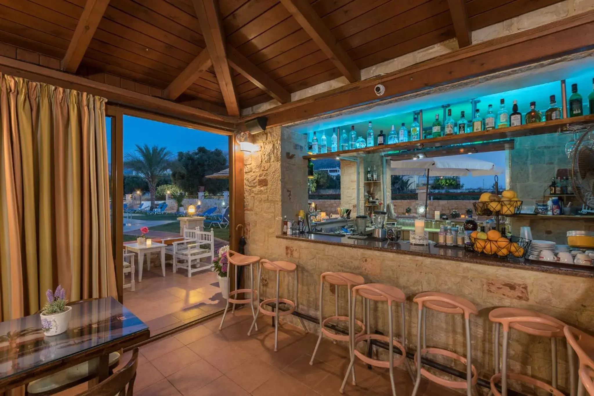 Restaurant/places to eat in Danelis Studios & Apartments Restaurant/places to eat in Danelis Studios & Apartments