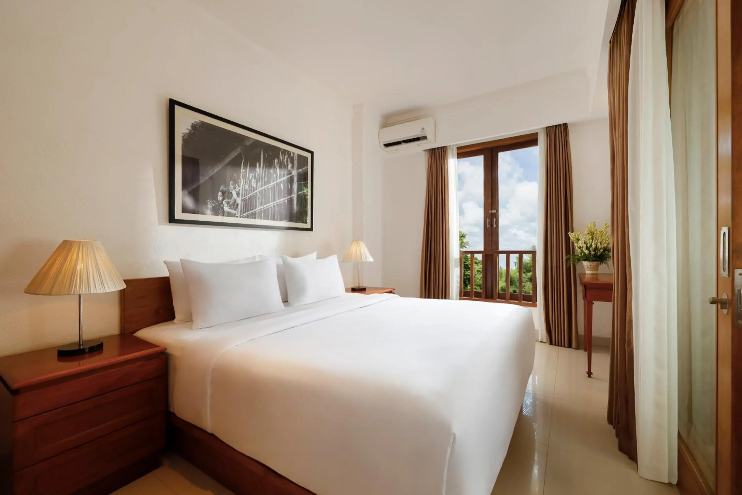 Bedroom, Bed in Sara Residence by Nakula Bedroom, Bed in Sara Residence by Nakula