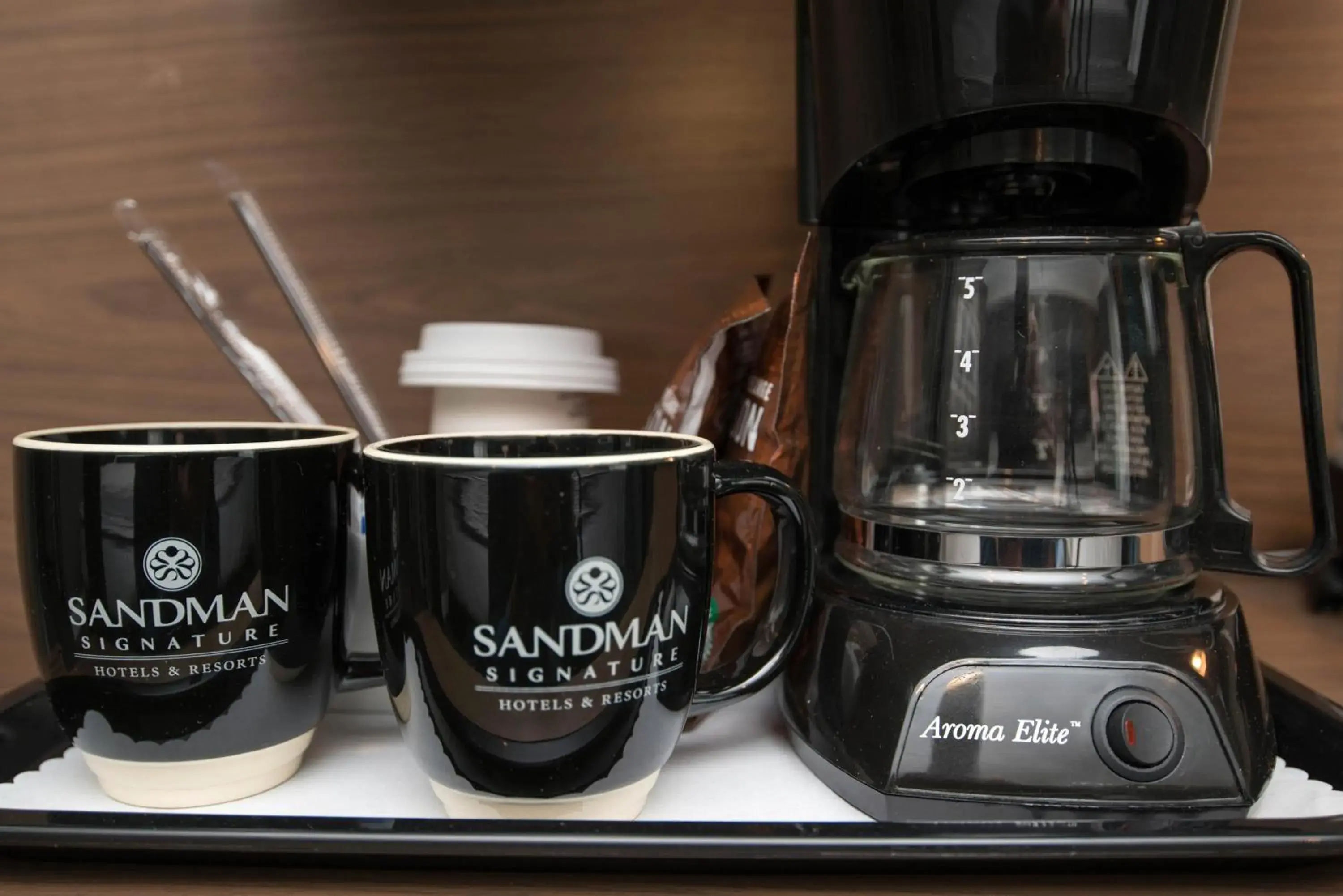 Photo of the whole room in Sandman Signature Calgary Airport Hotel Photo of the whole room in Sandman Signature Calgary Airport Hotel