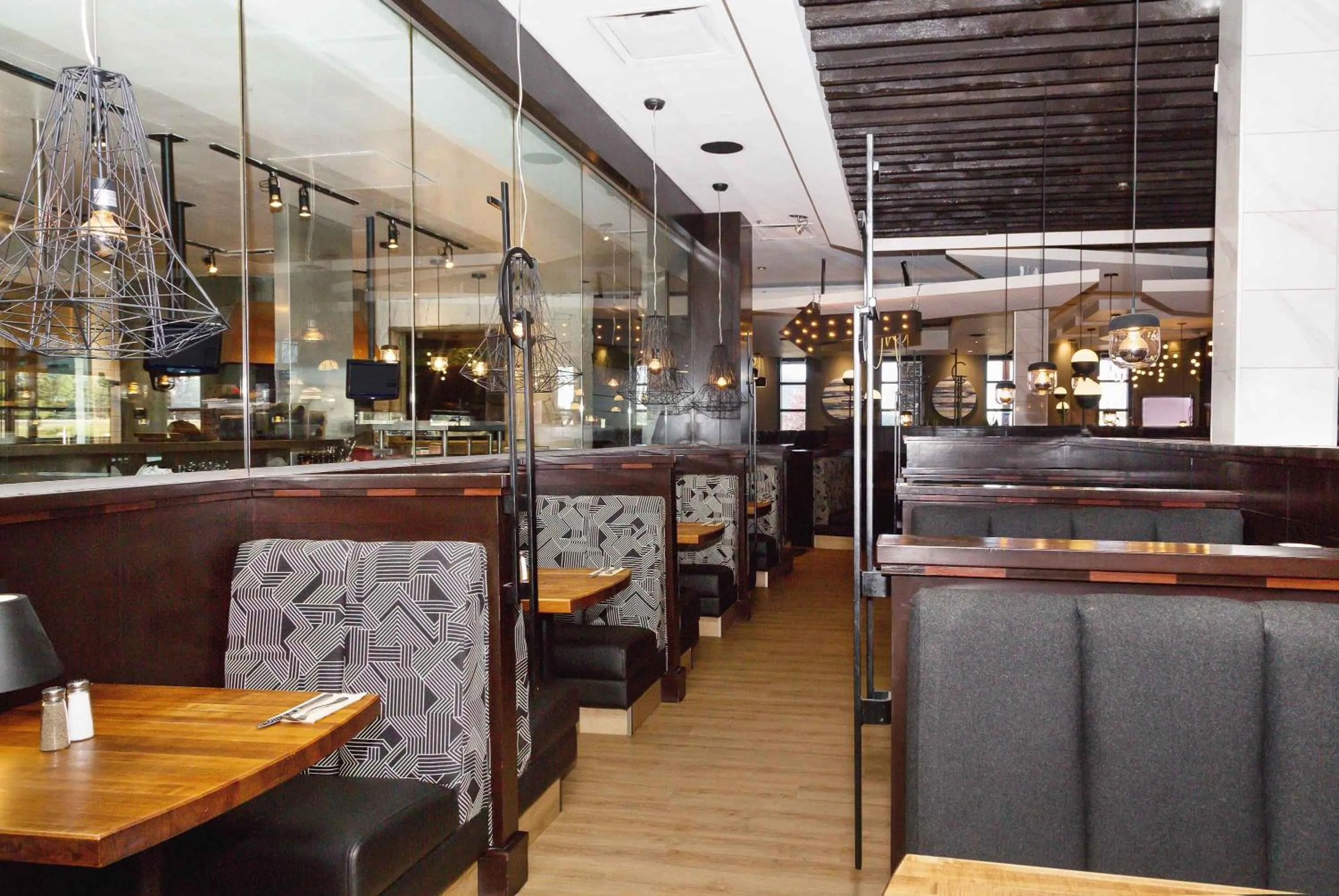 Breakfast in Sandman Signature Calgary Airport Hotel