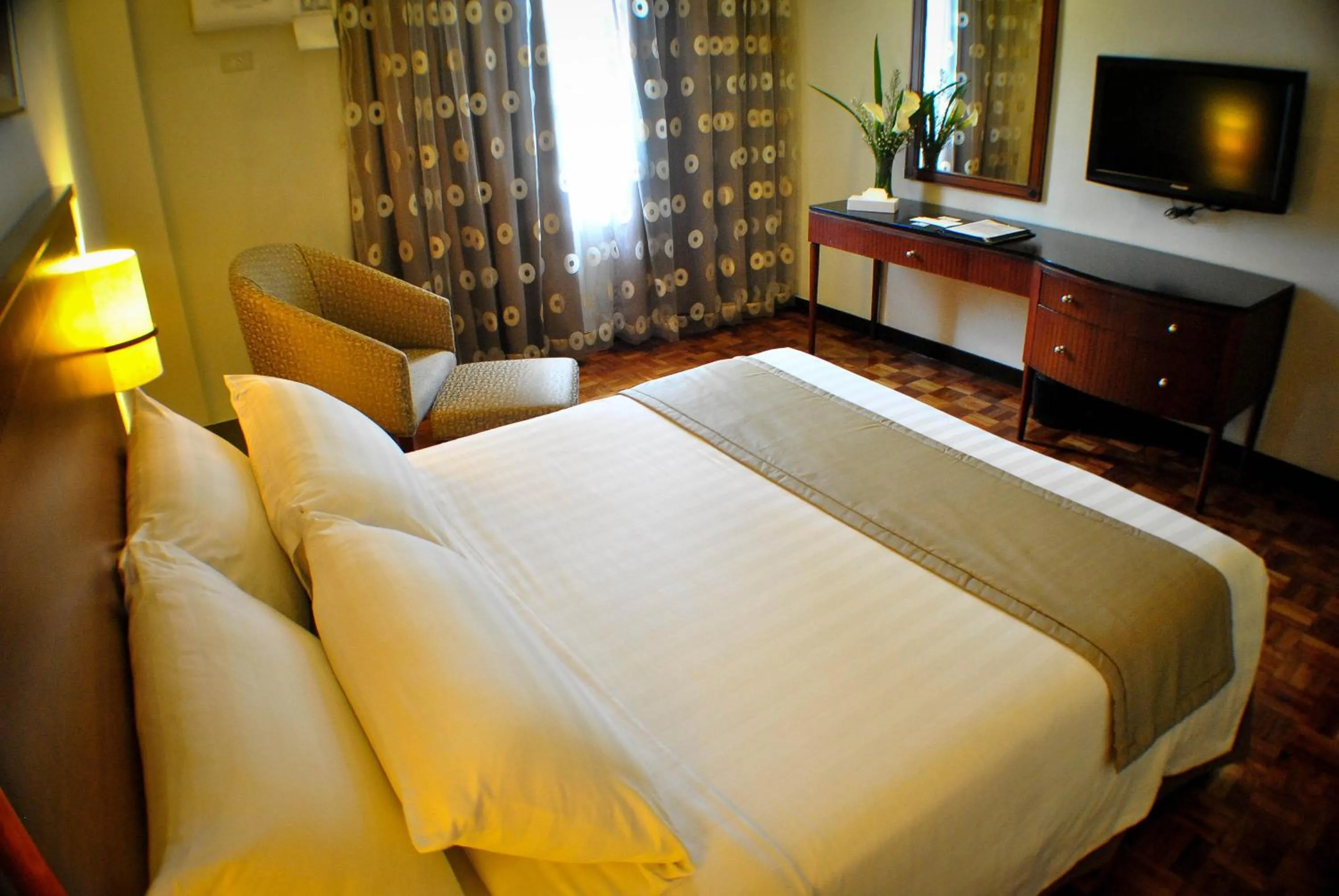 Bed in Fersal Hotel Neptune Makati