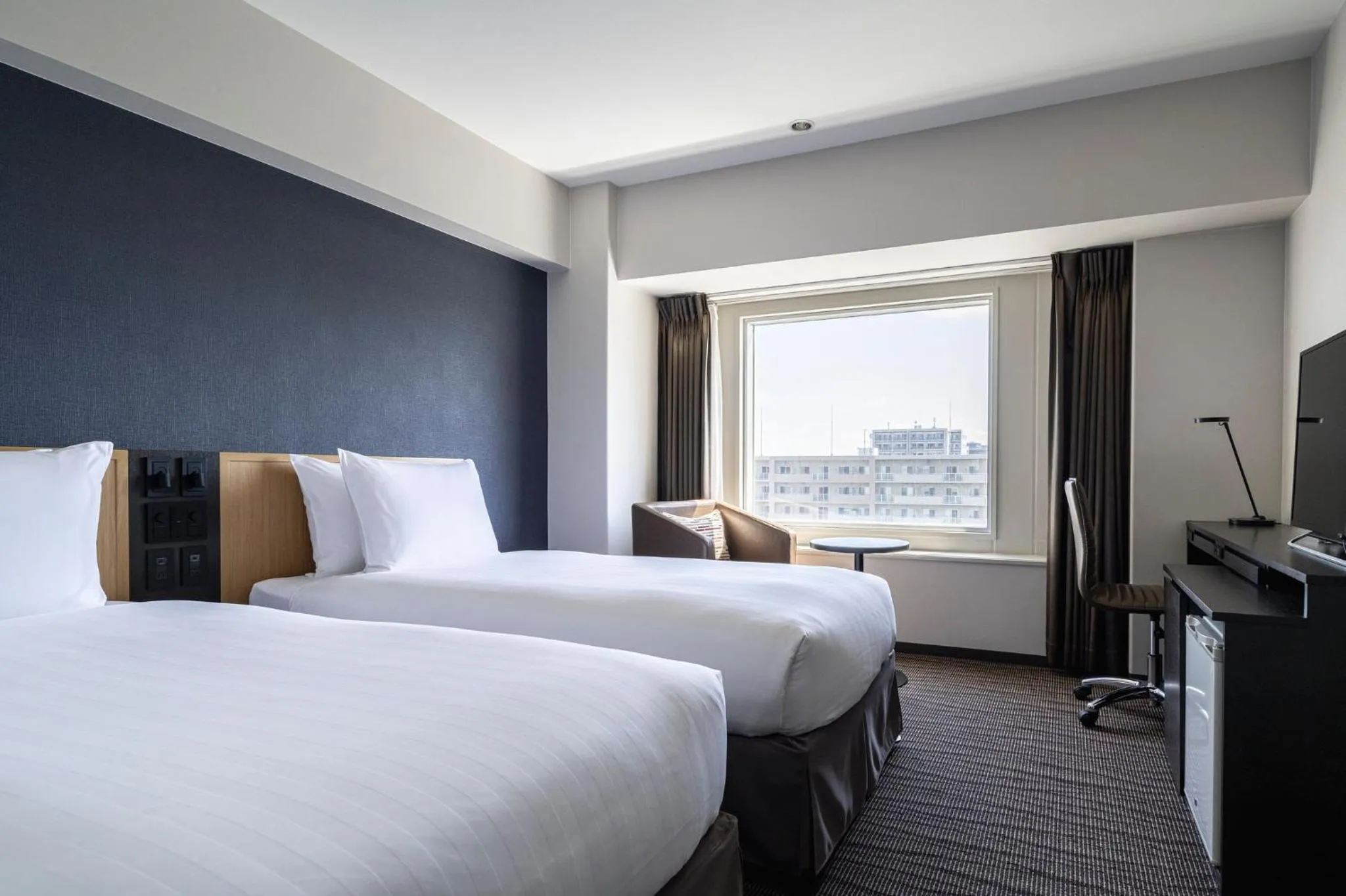 Photo of the whole room, Bed in ANA Crowne Plaza Sapporo by IHG