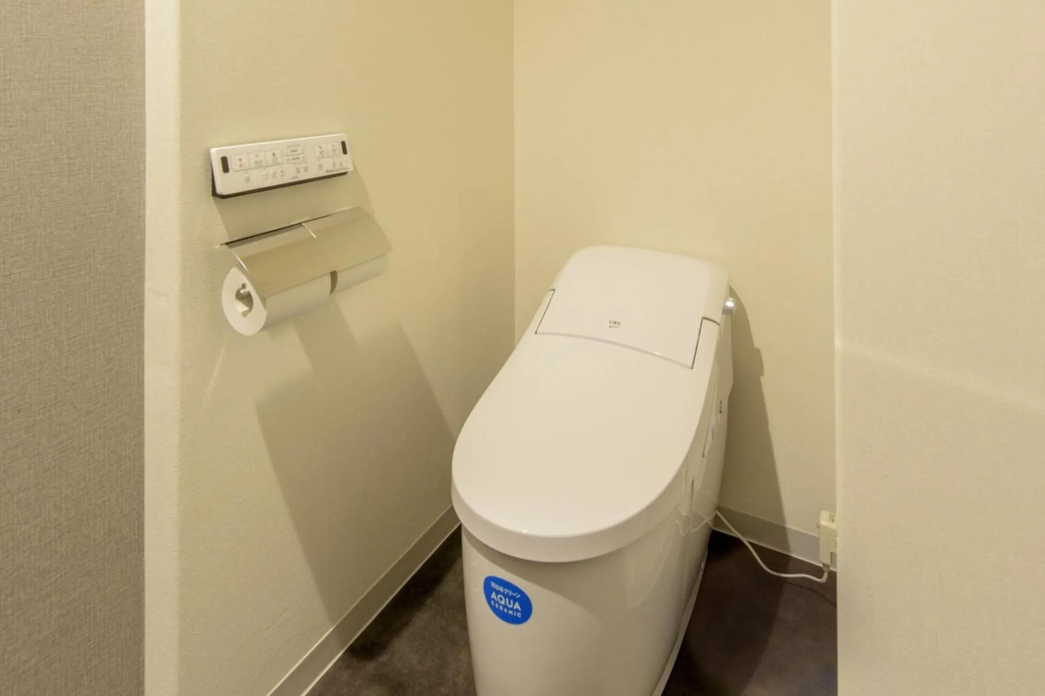 Photo of the whole room in ANA Crowne Plaza Sapporo by IHG