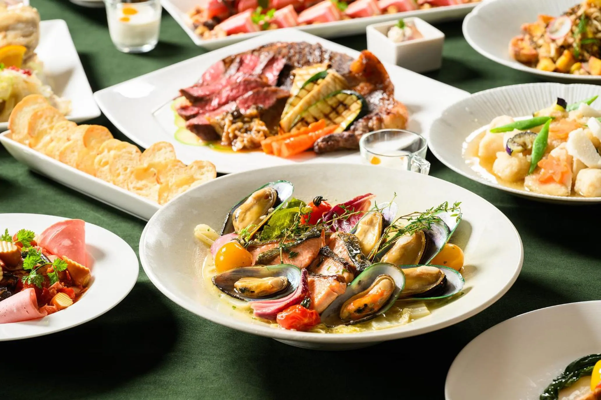 Restaurant/places to eat in ANA Crowne Plaza Sapporo by IHG