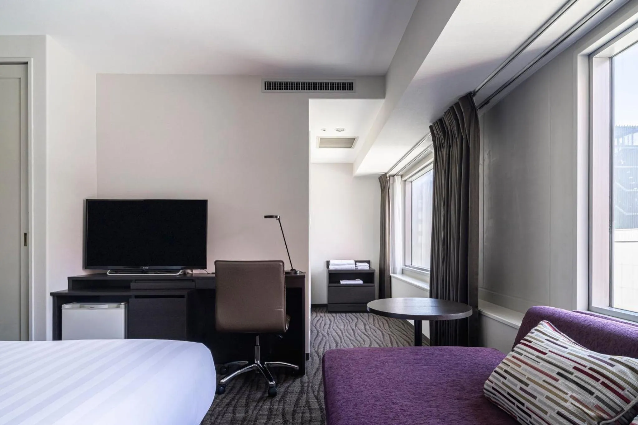 Photo of the whole room, Bed in ANA Crowne Plaza Sapporo by IHG