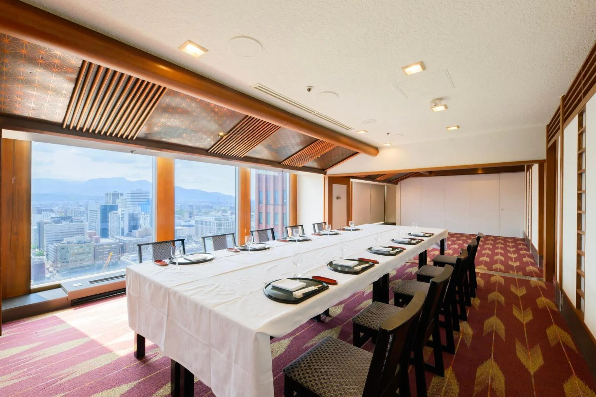 Meeting/conference room in ANA Crowne Plaza Sapporo by IHG