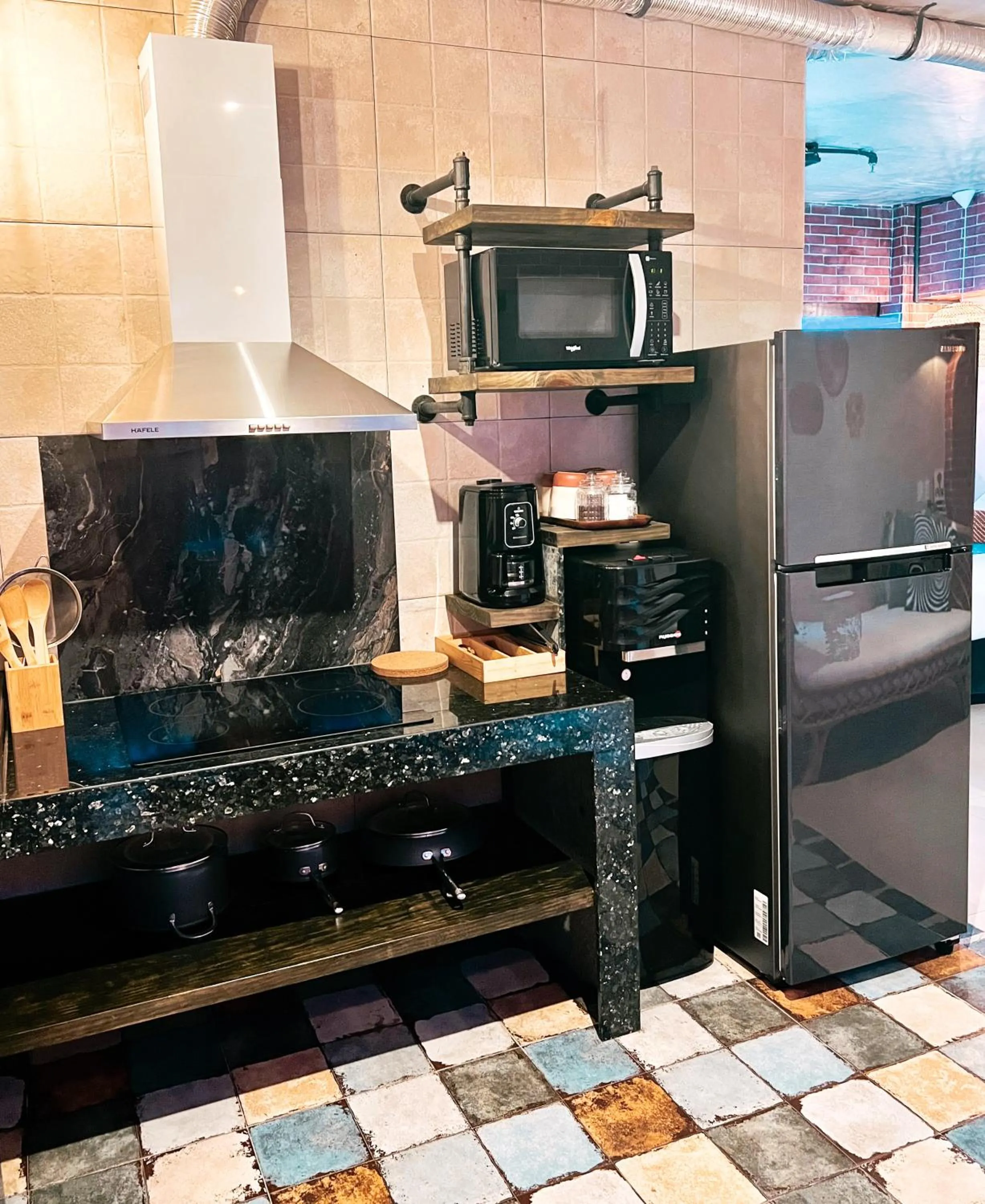 CLOCKWORKORANGE Luxury Suites