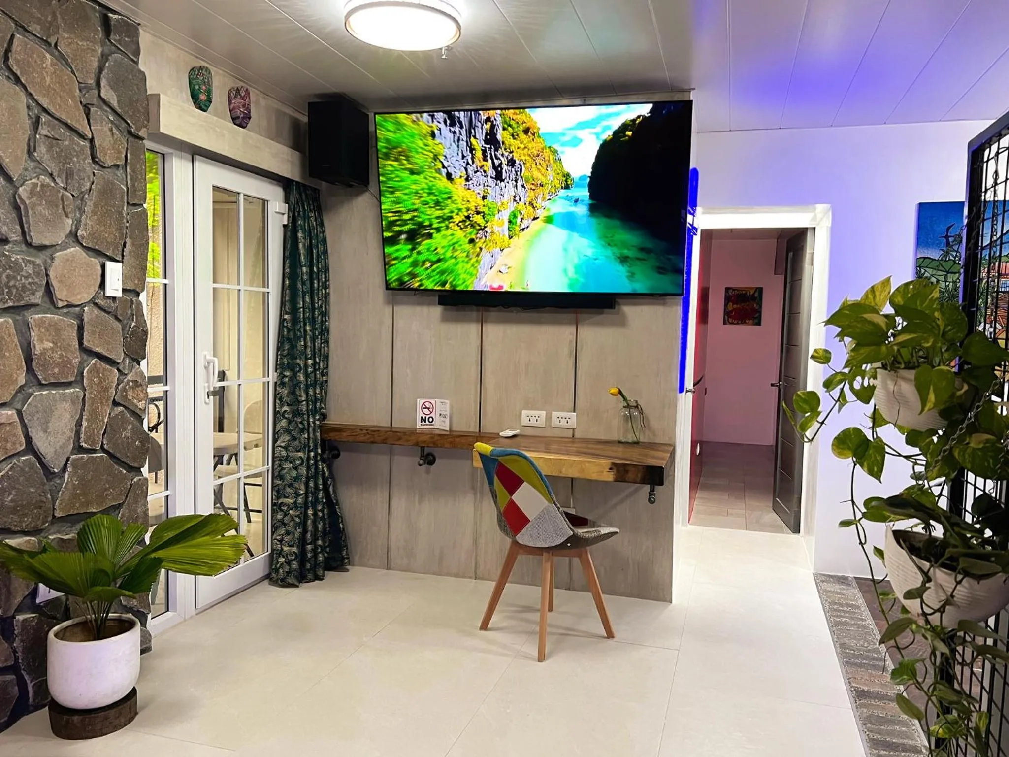 CLOCKWORKORANGE Luxury Suites