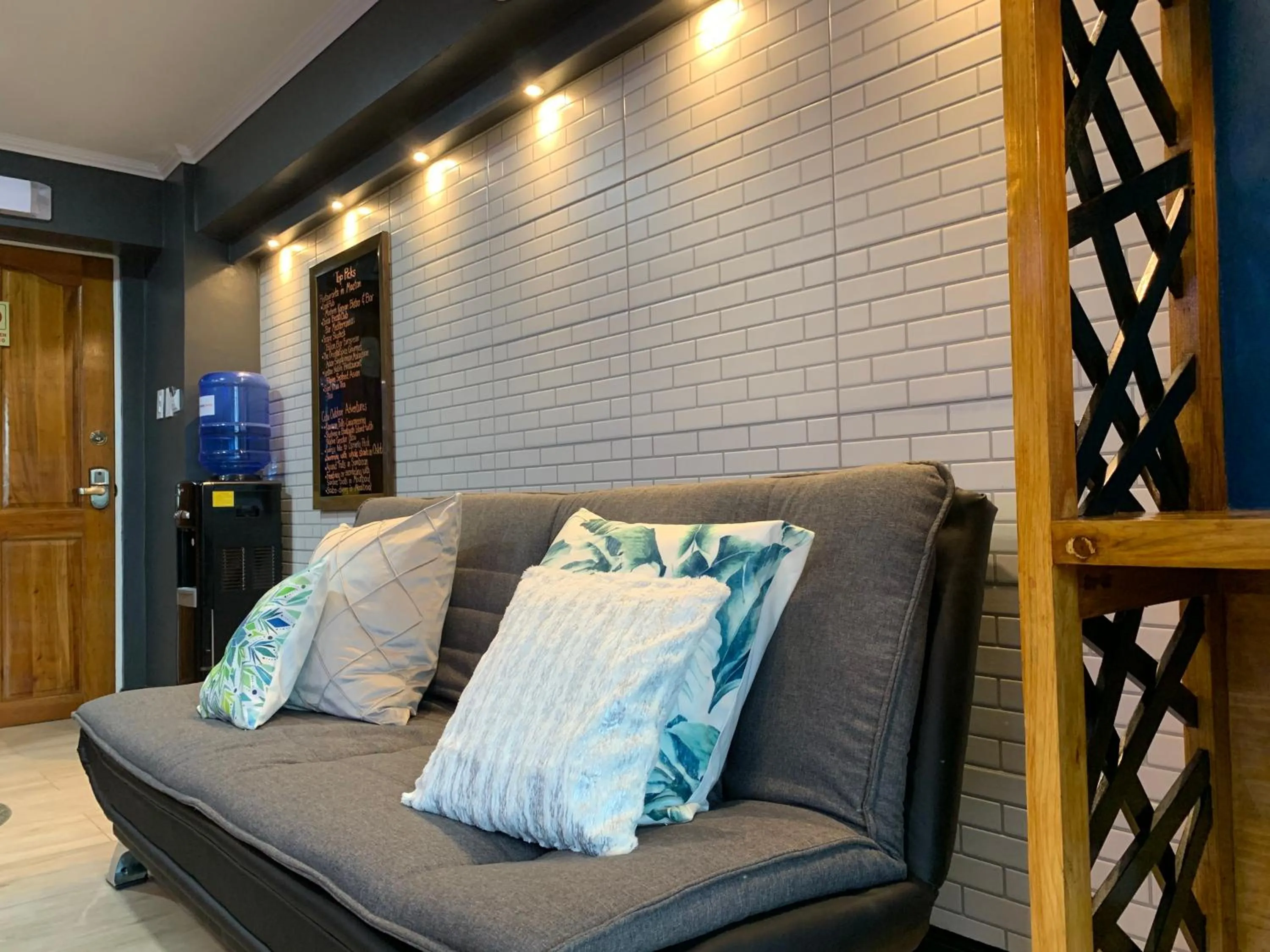 CLOCKWORKORANGE Luxury Suites