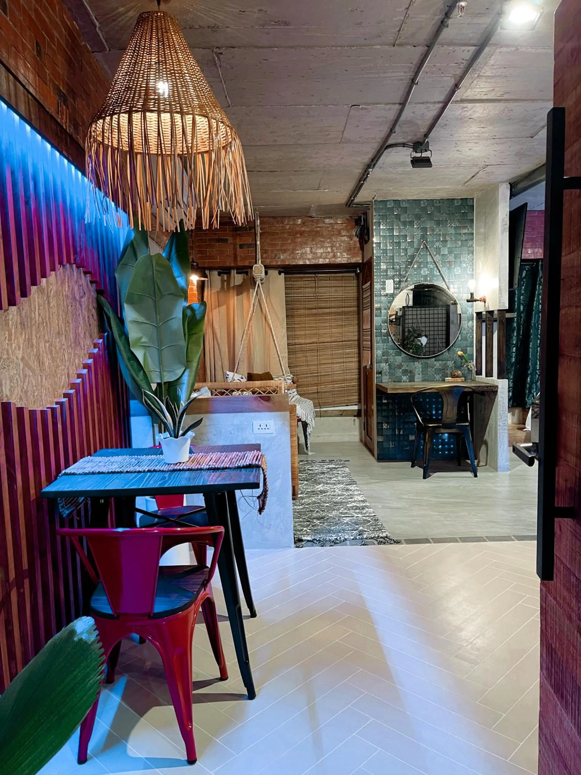 CLOCKWORKORANGE Luxury Suites