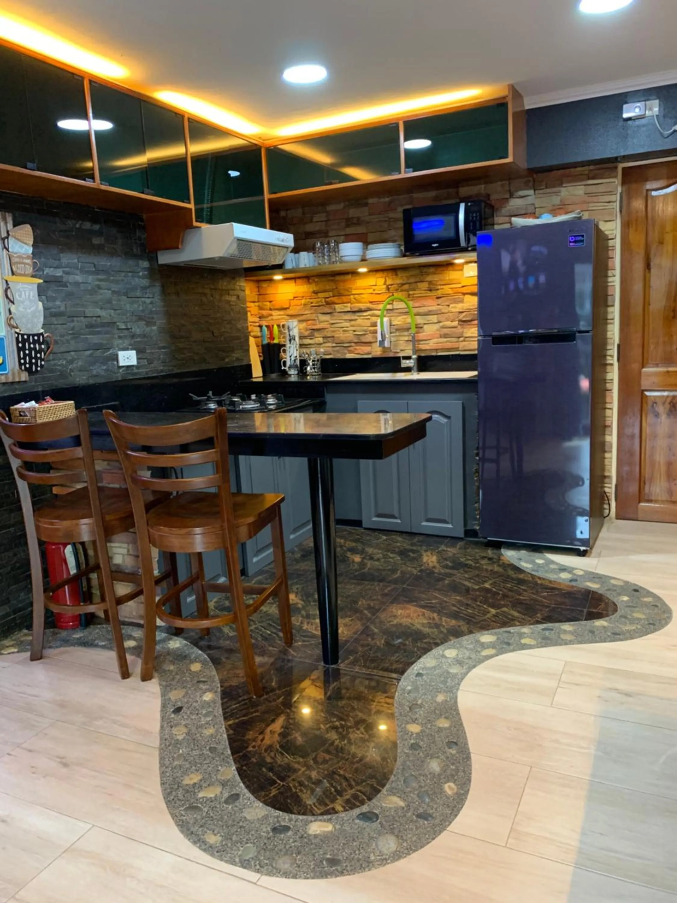 CLOCKWORKORANGE Luxury Suites