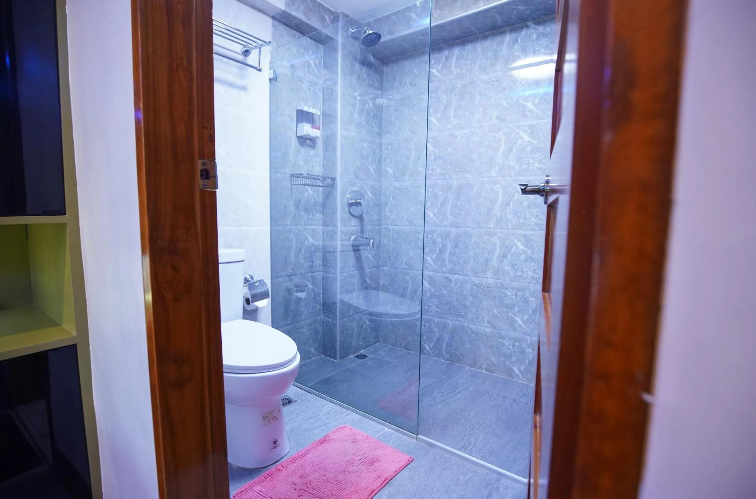 CLOCKWORKORANGE Luxury Suites