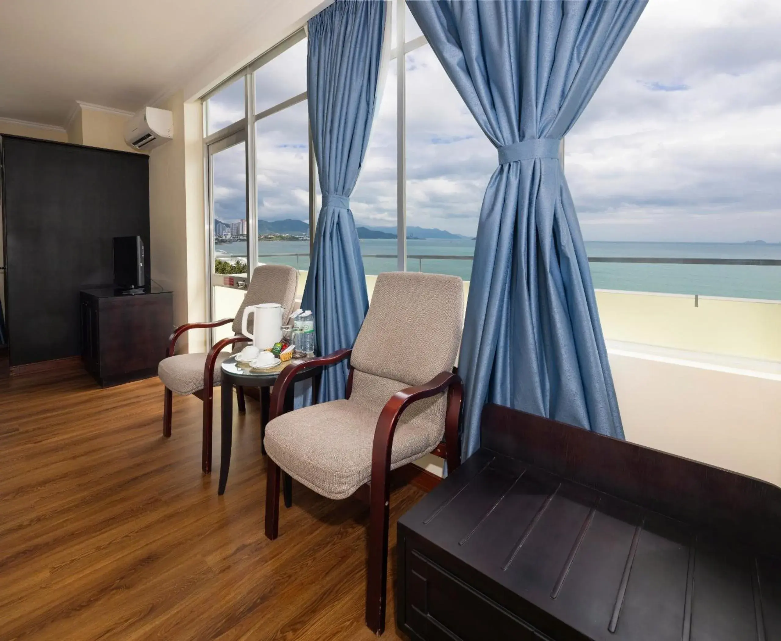 Sea view in Nha Trang Lodge Hotel Sea view in Nha Trang Lodge Hotel