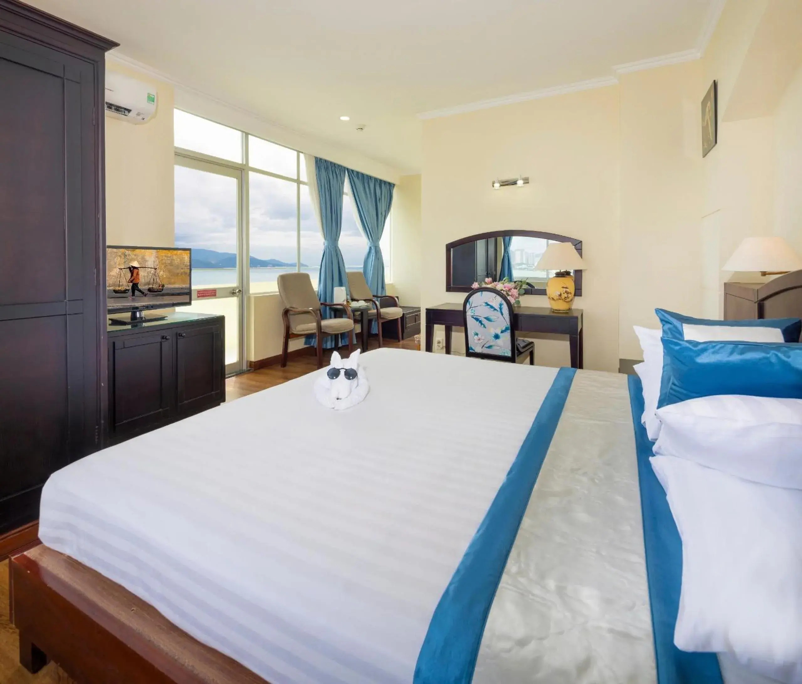 Executive Double Room with Sea View in Nha Trang Lodge Hotel Executive Double Room with Sea View in Nha Trang Lodge Hotel
