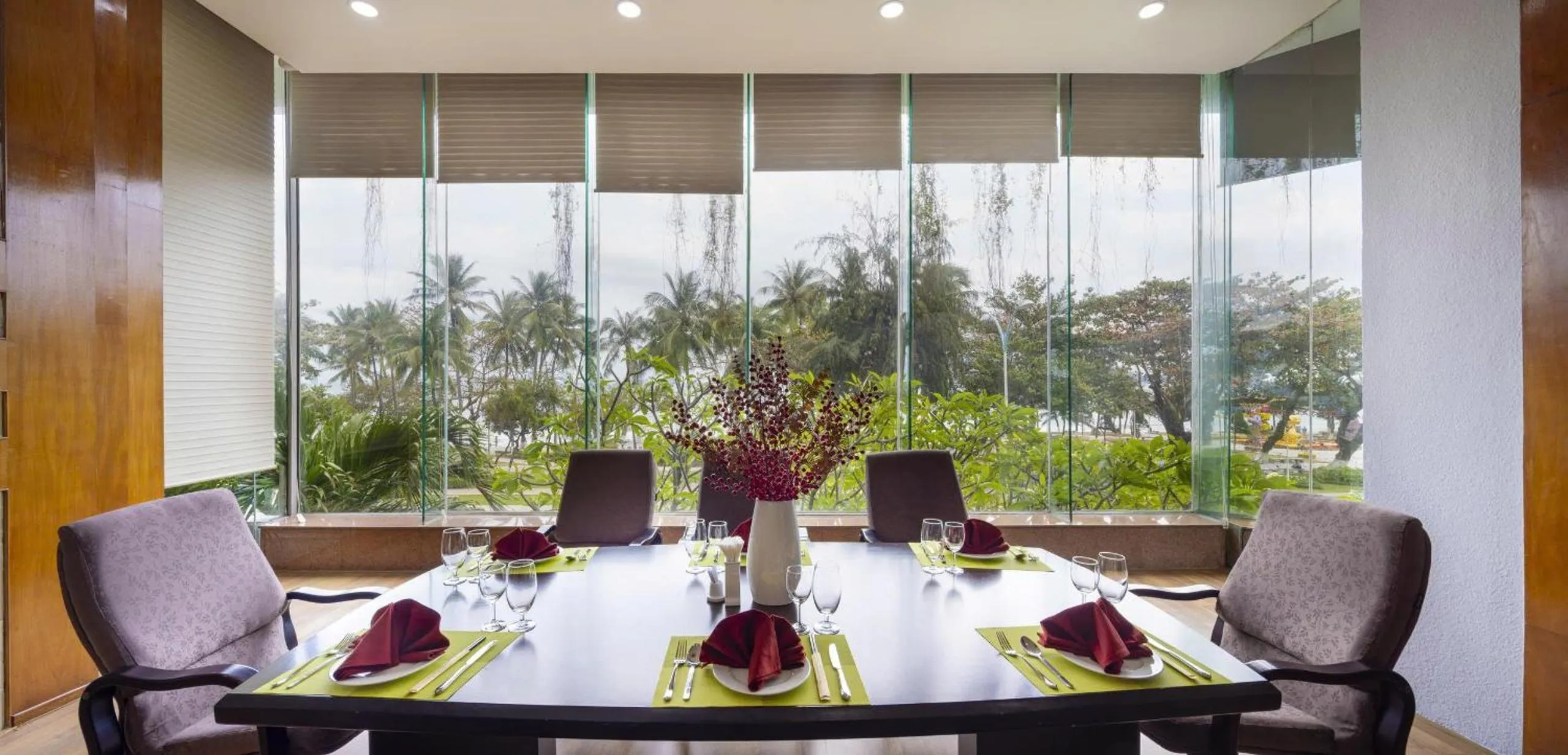 VIP in Nha Trang Lodge Hotel