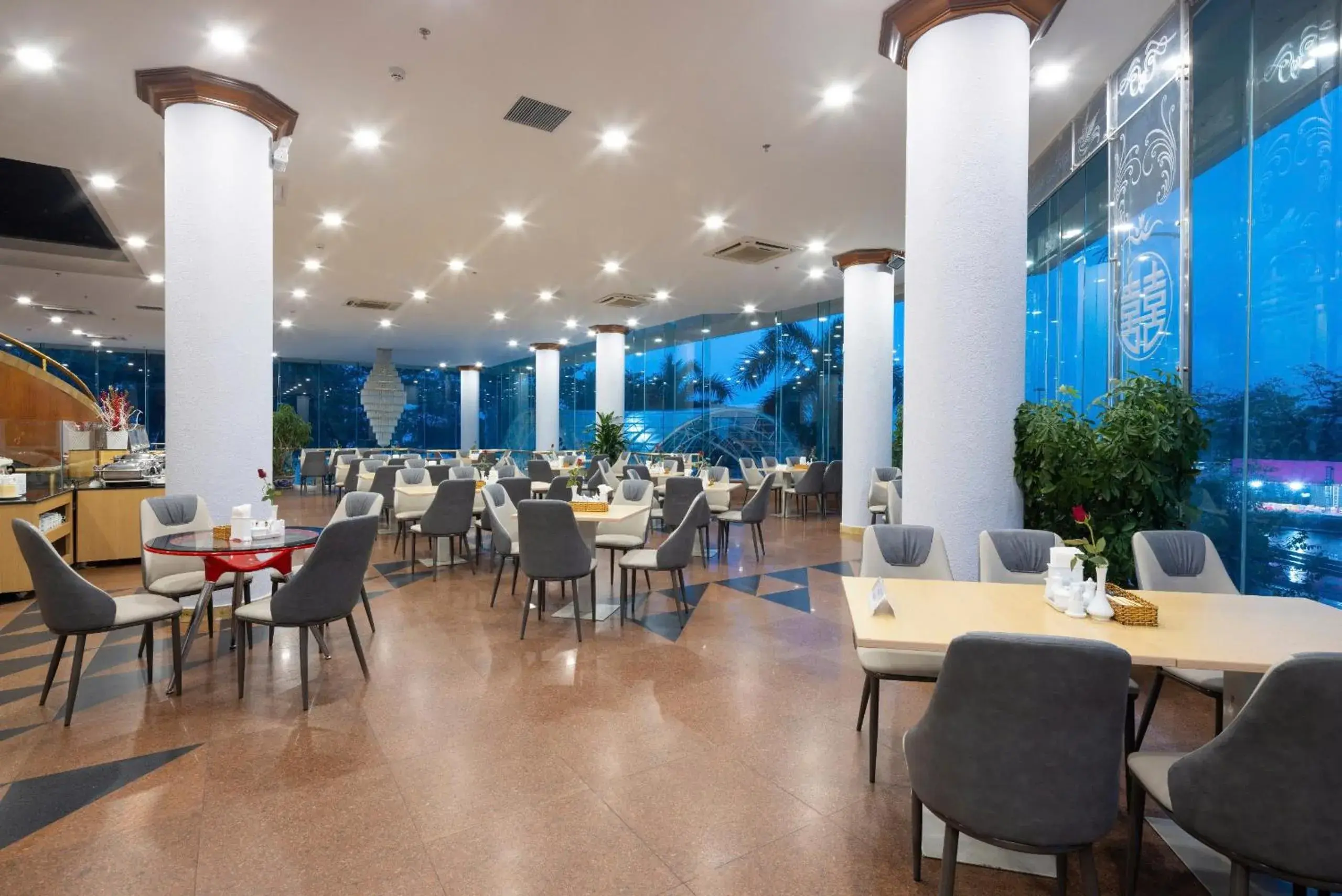 Restaurant/places to eat in Nha Trang Lodge Hotel Restaurant/places to eat in Nha Trang Lodge Hotel