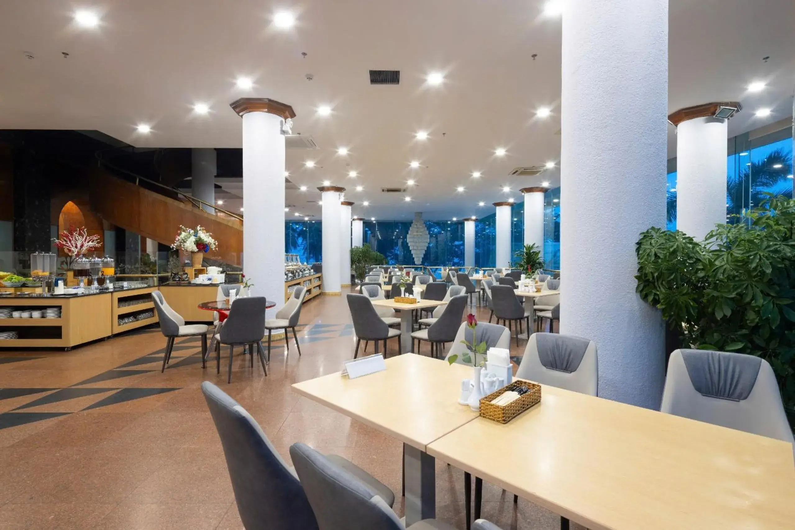 Restaurant/places to eat in Nha Trang Lodge Hotel Restaurant/places to eat in Nha Trang Lodge Hotel