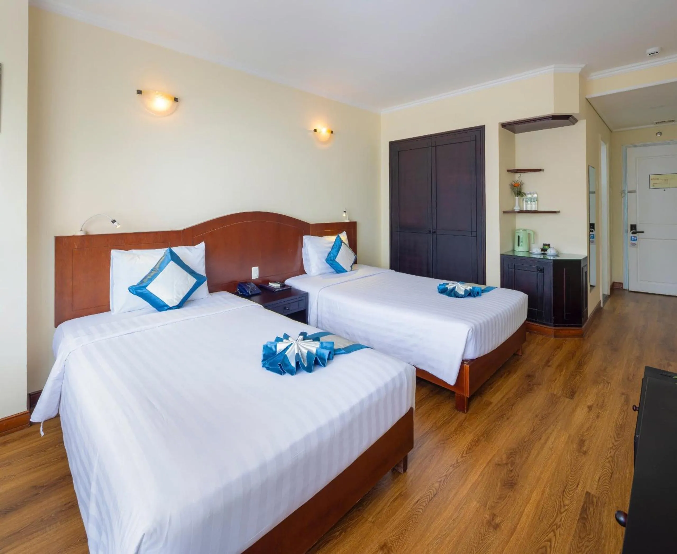 Bed in Nha Trang Lodge Hotel