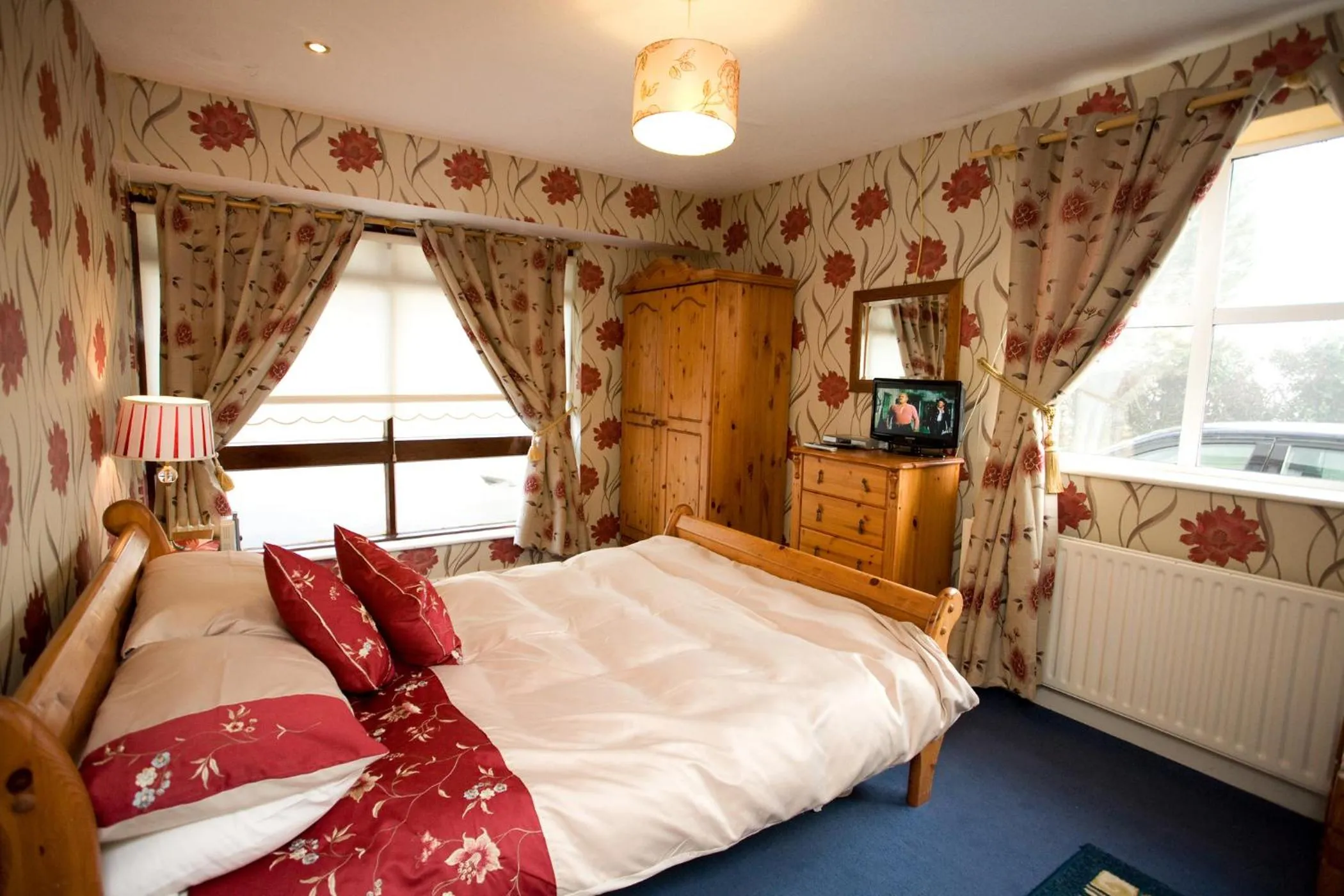 Evergreen Bed & Breakfast