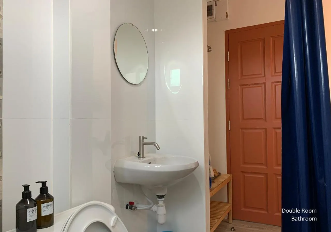 Bathroom in Stay Samed Hostel