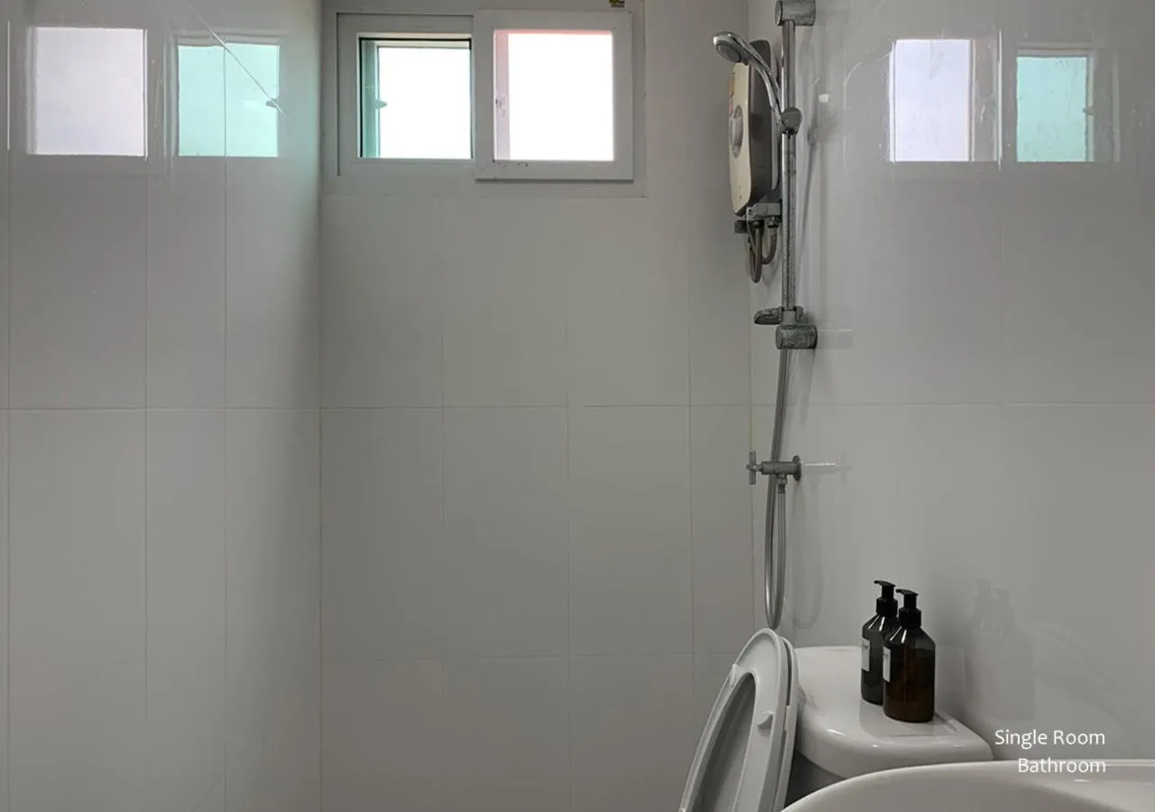 Bathroom in Stay Samed Hostel