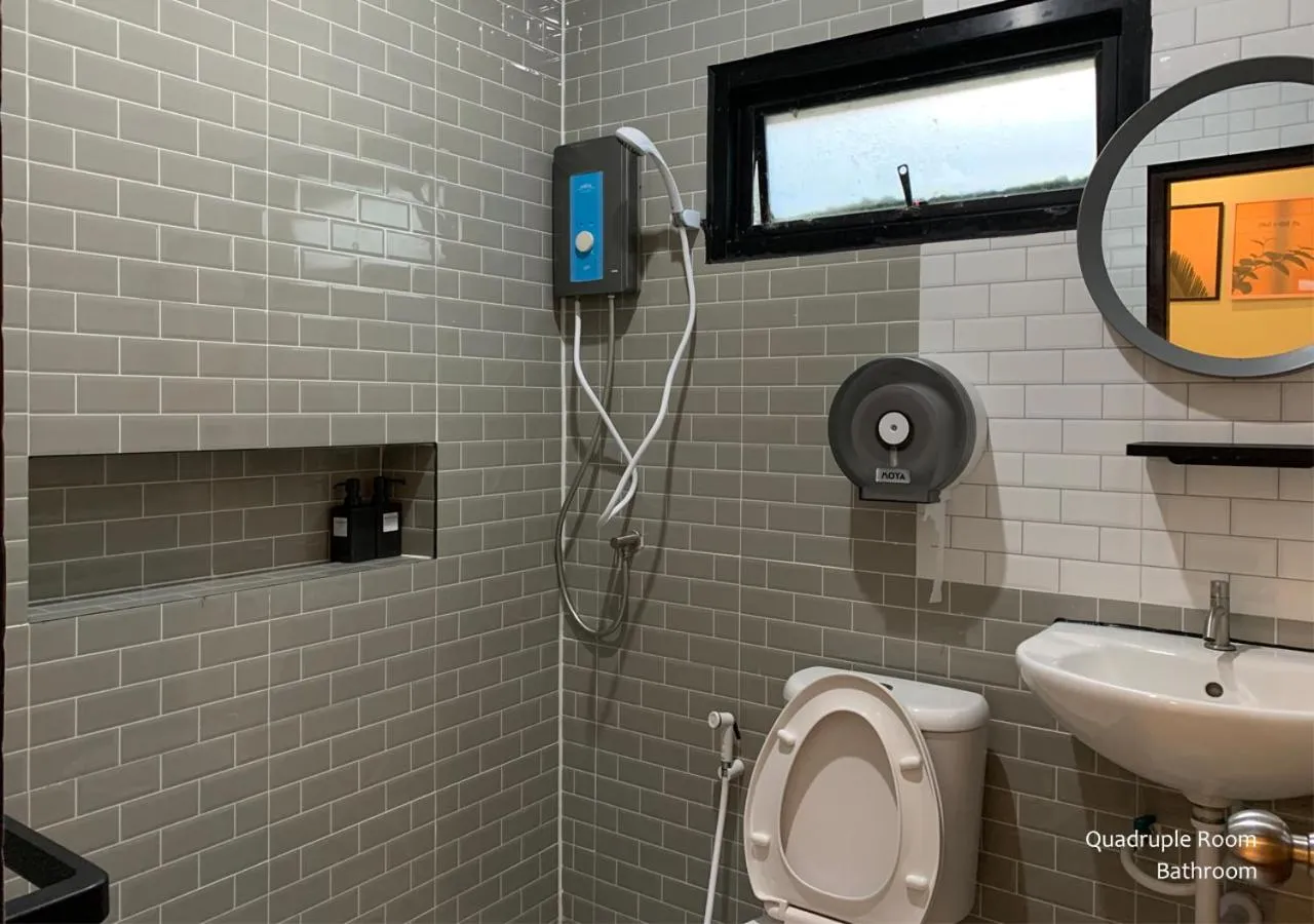 Bathroom in Stay Samed Hostel