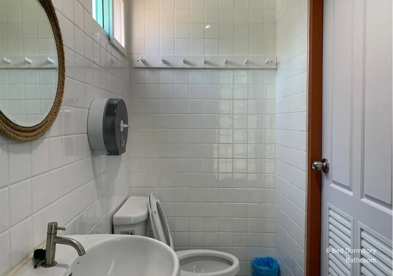 Bathroom in Stay Samed Hostel