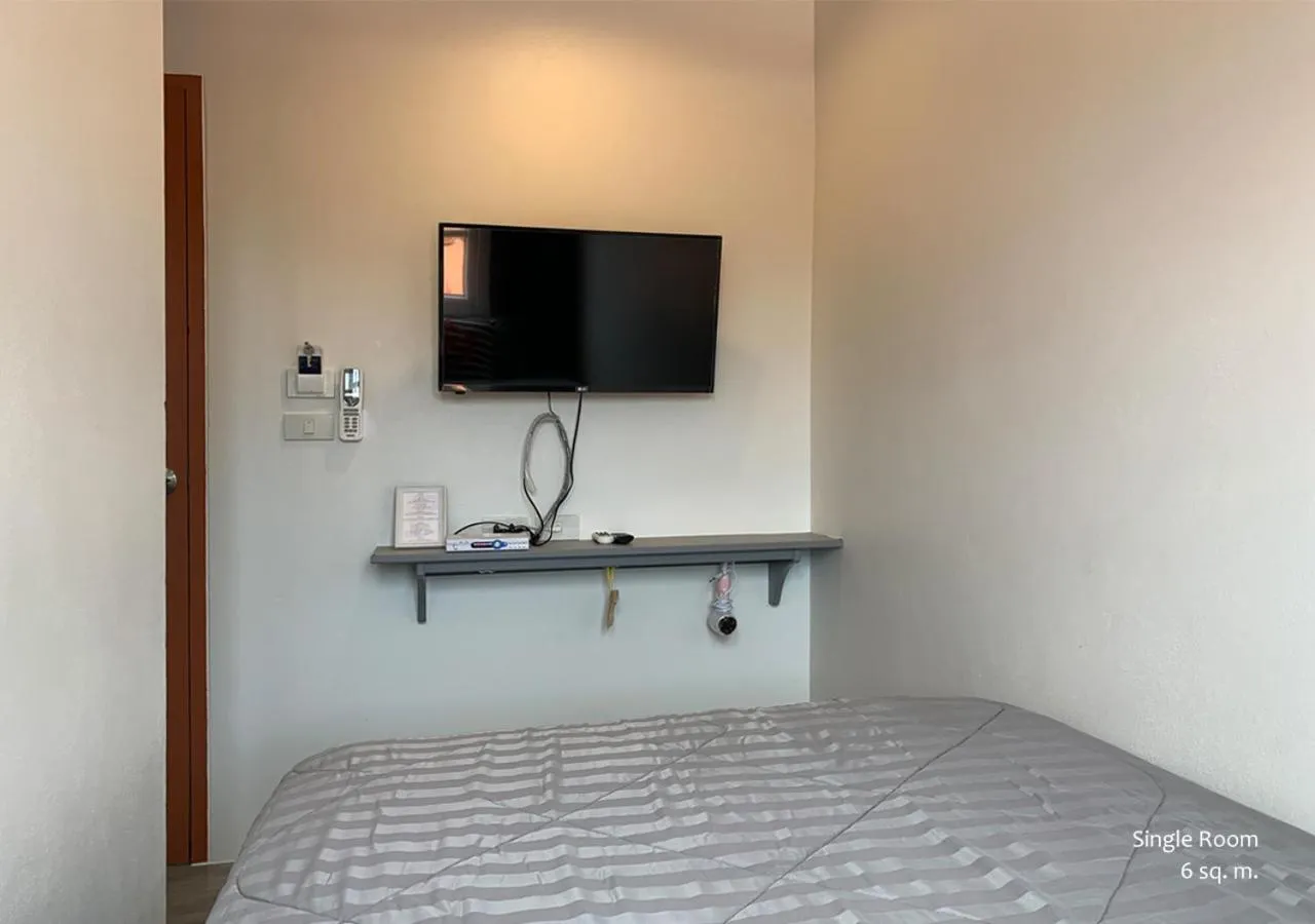 Bedroom, Bed in Stay Samed Hostel