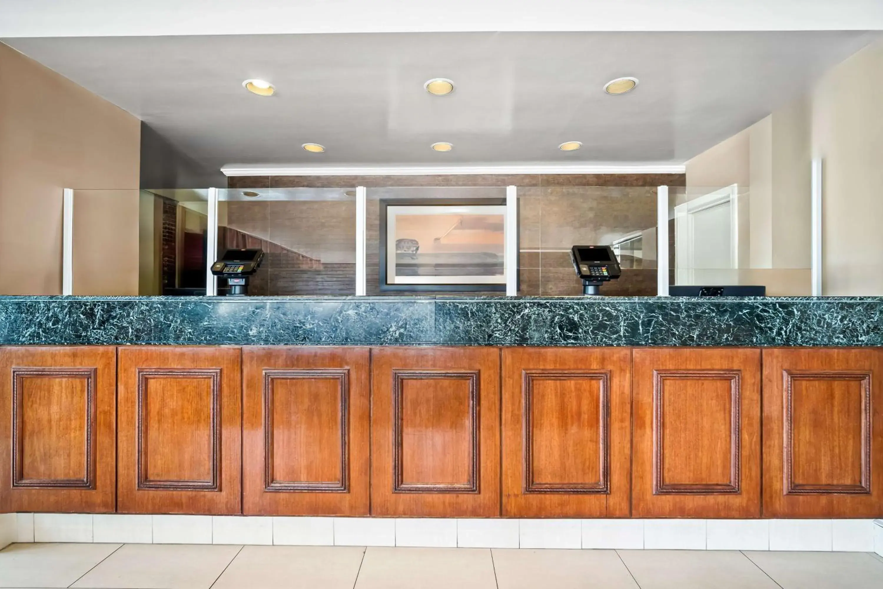 Lobby or reception in Best Western Merry Manor Inn Lobby or reception in Best Western Merry Manor Inn