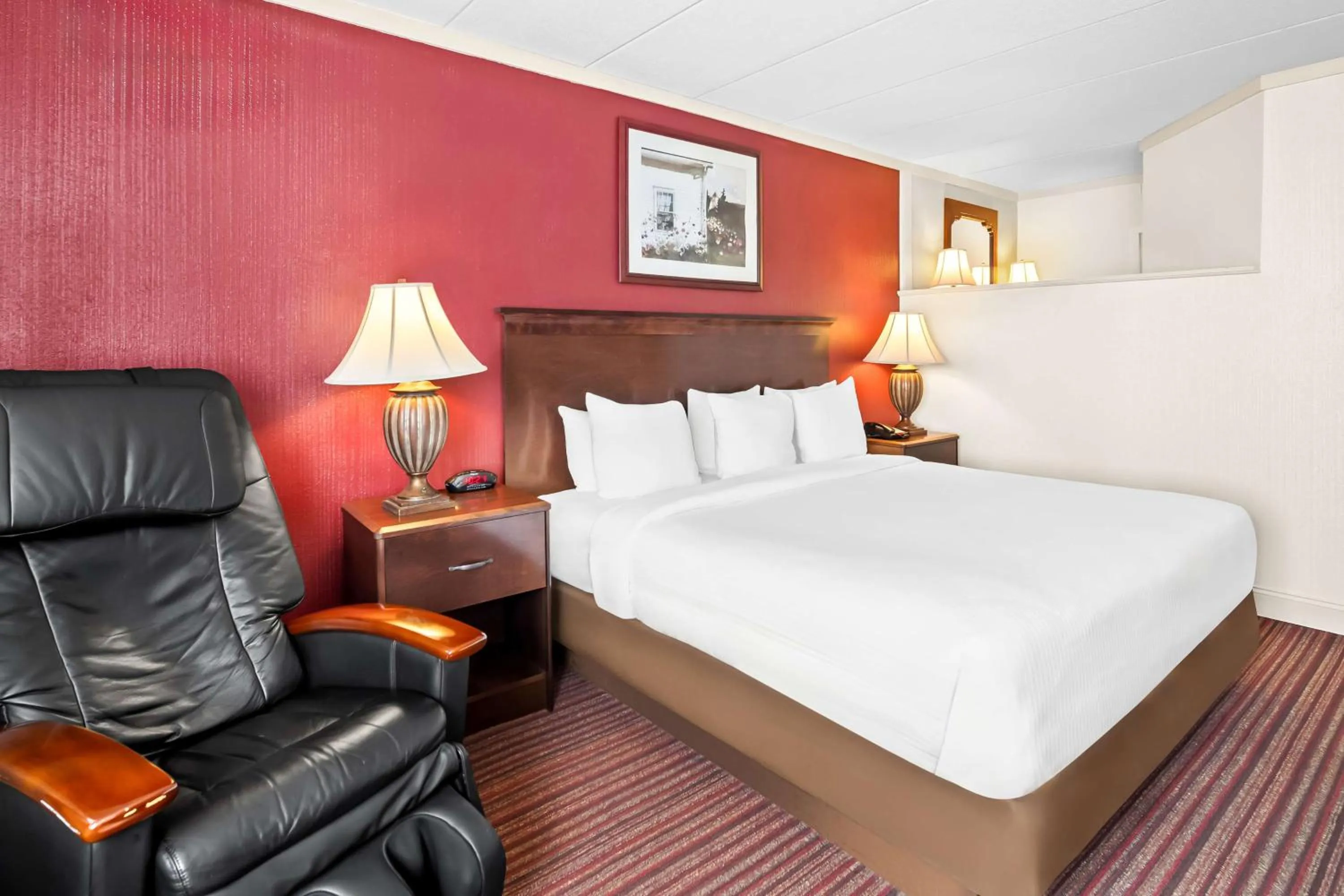 Bedroom, Bed in Best Western Merry Manor Inn