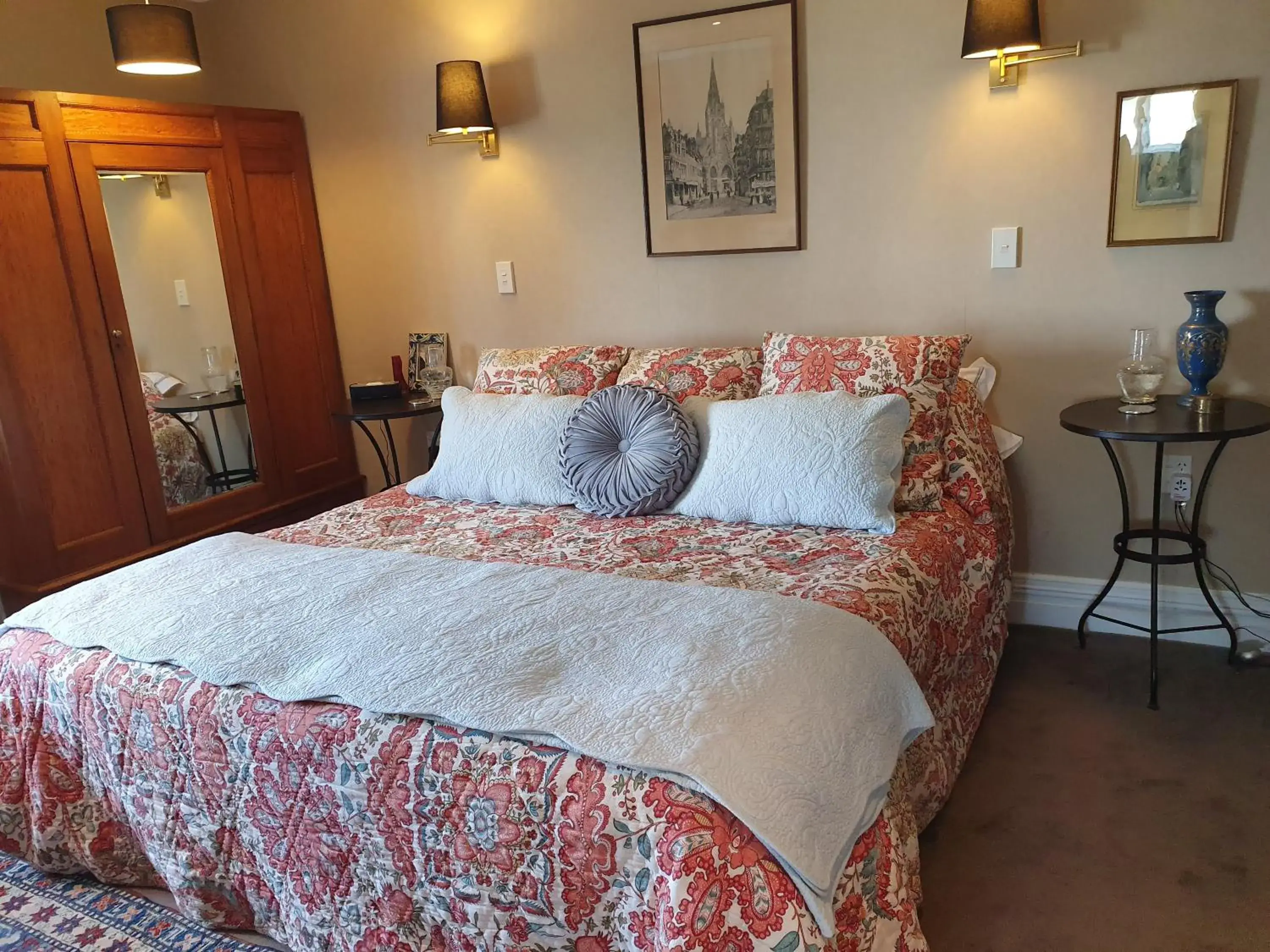 Deluxe Double or Twin Room with Spa Bath in Cobden Garden Deluxe Double or Twin Room with Spa Bath in Cobden Garden