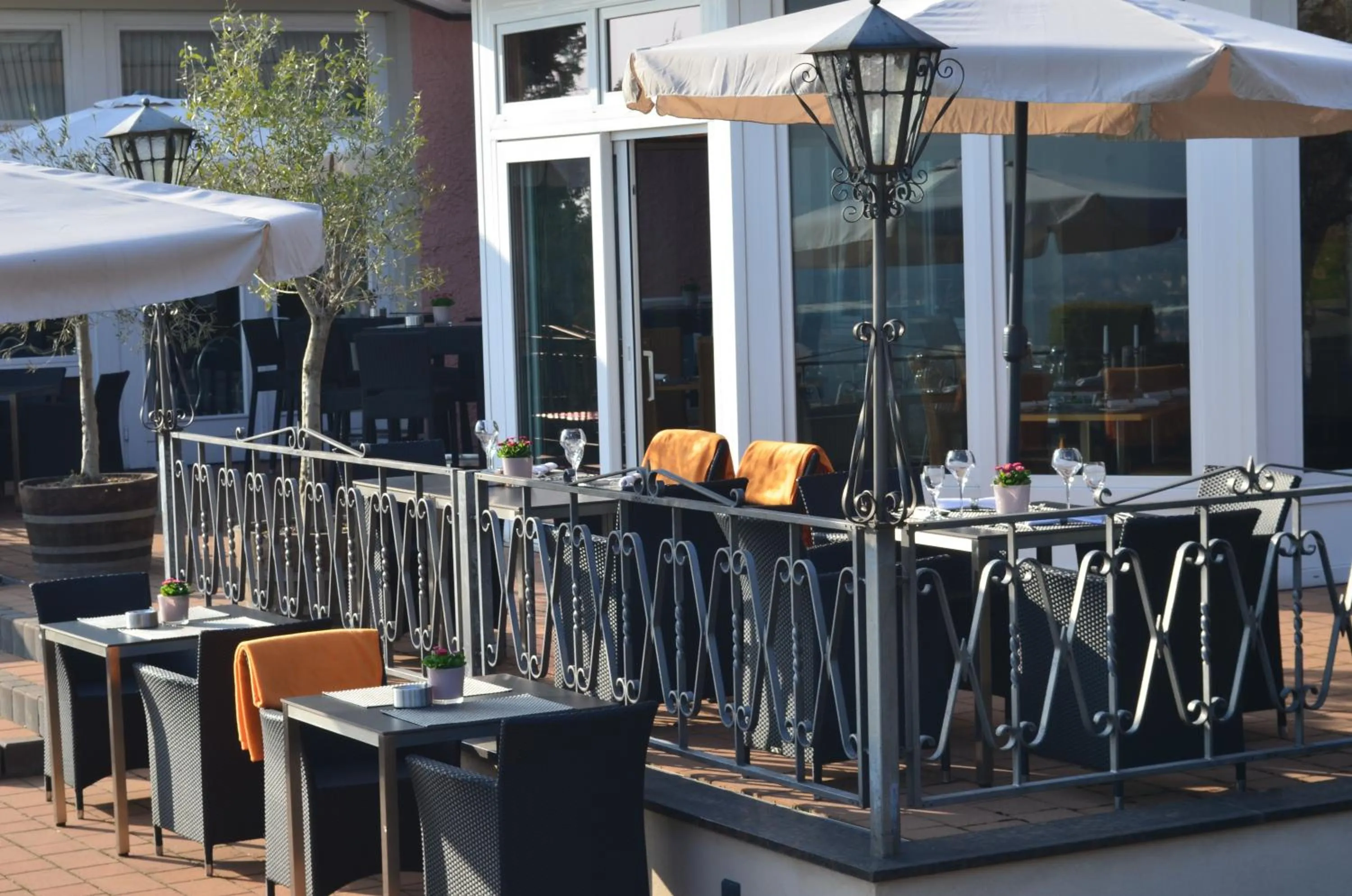 Restaurant/places to eat in Altes Zollhaus