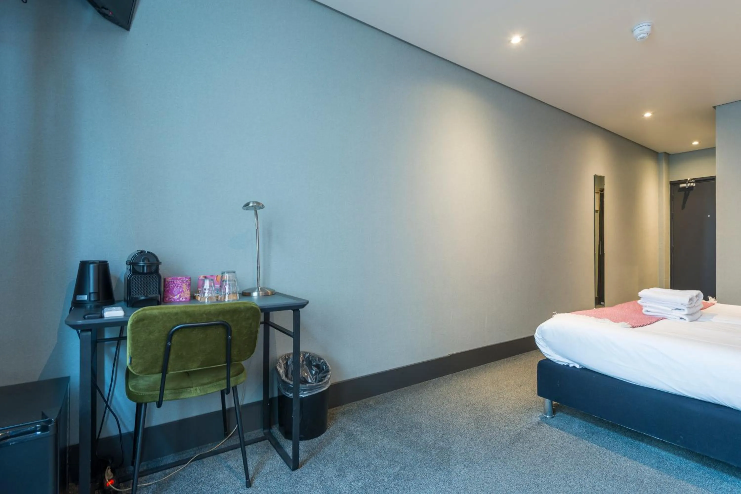 Bedroom, Bed in Hotel Sutor