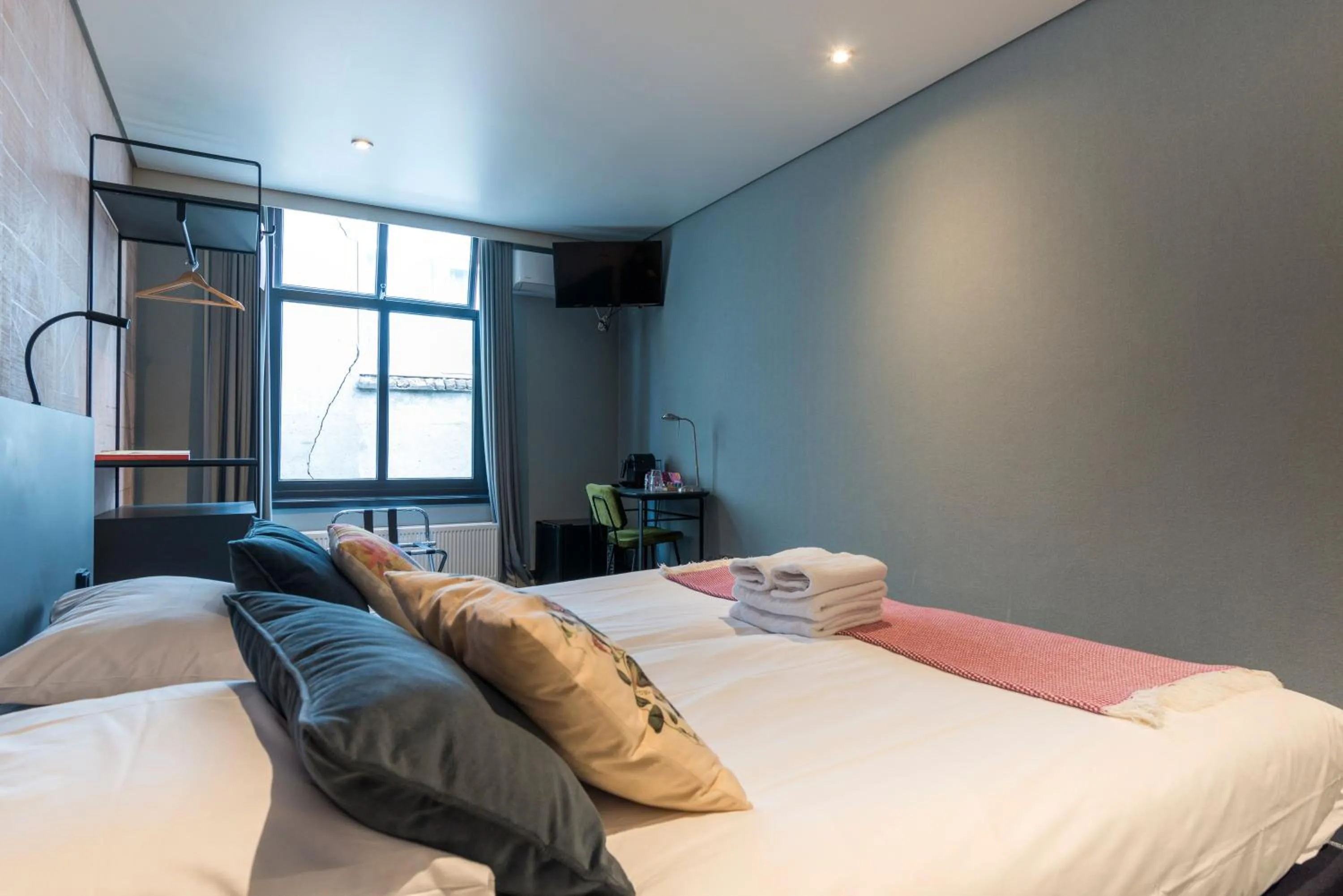 Photo of the whole room, Bed in Hotel Sutor